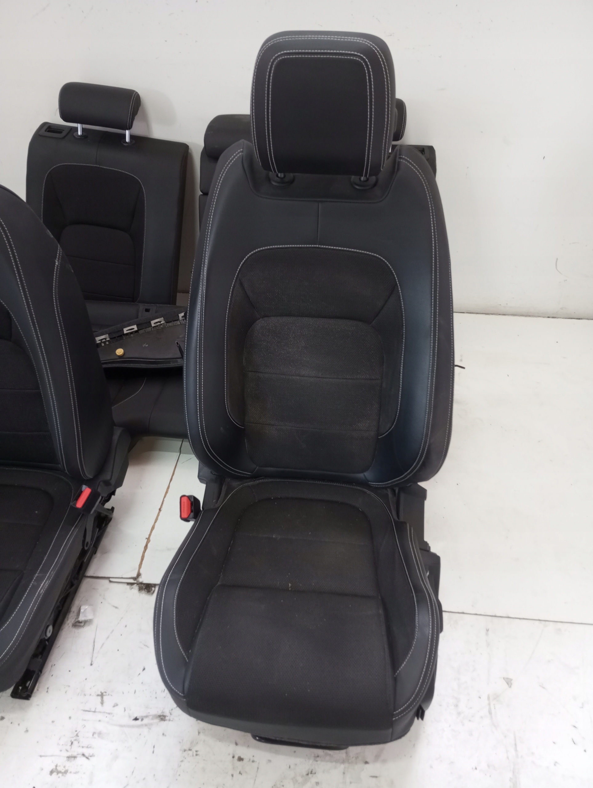 seats upholstery pol leather JAGUAR F PACE