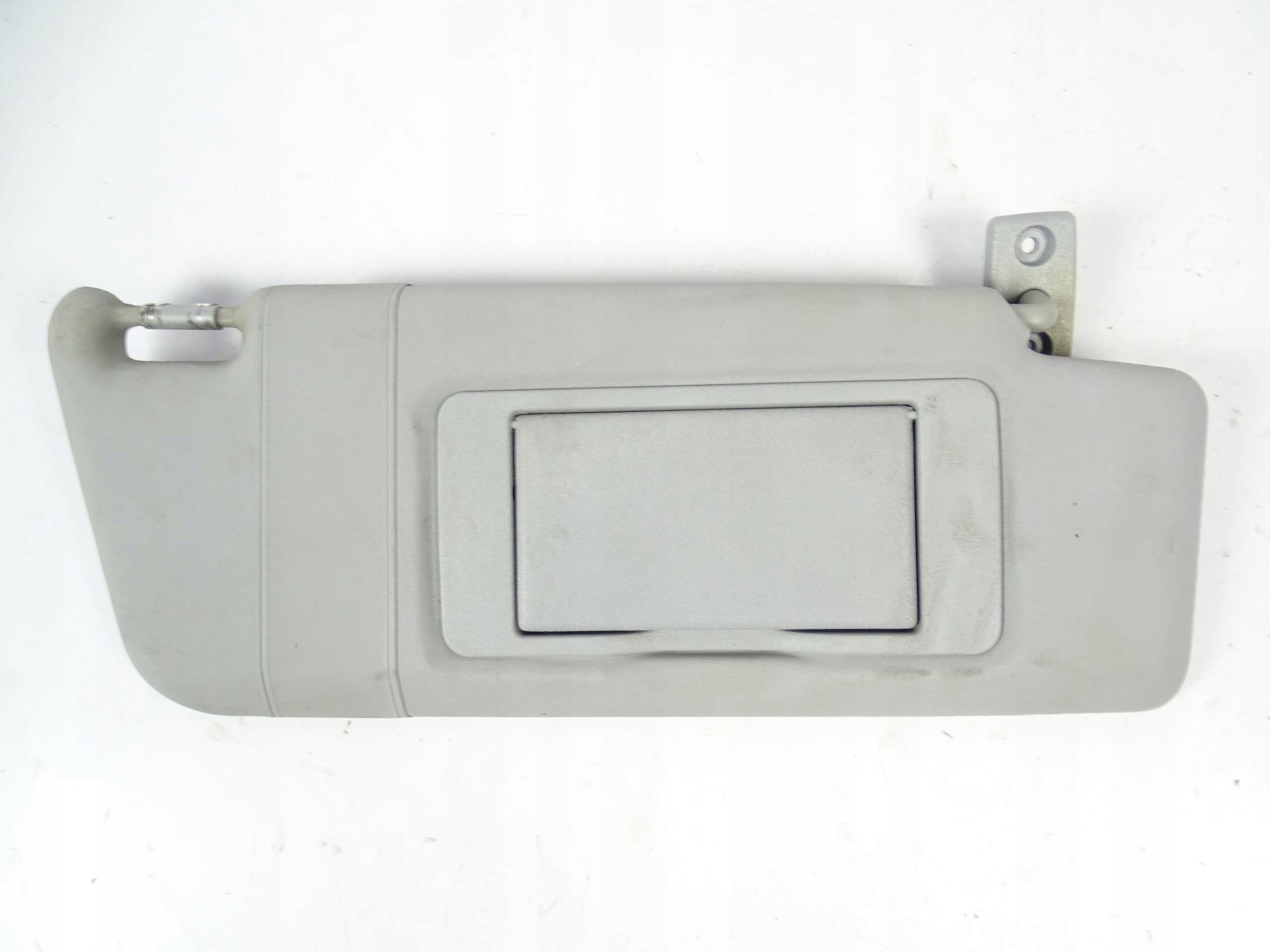 Mercedes C klasa W203 DASZEK OSŁONA PRZECIWSŁONECZNA PRAWA A2038102210