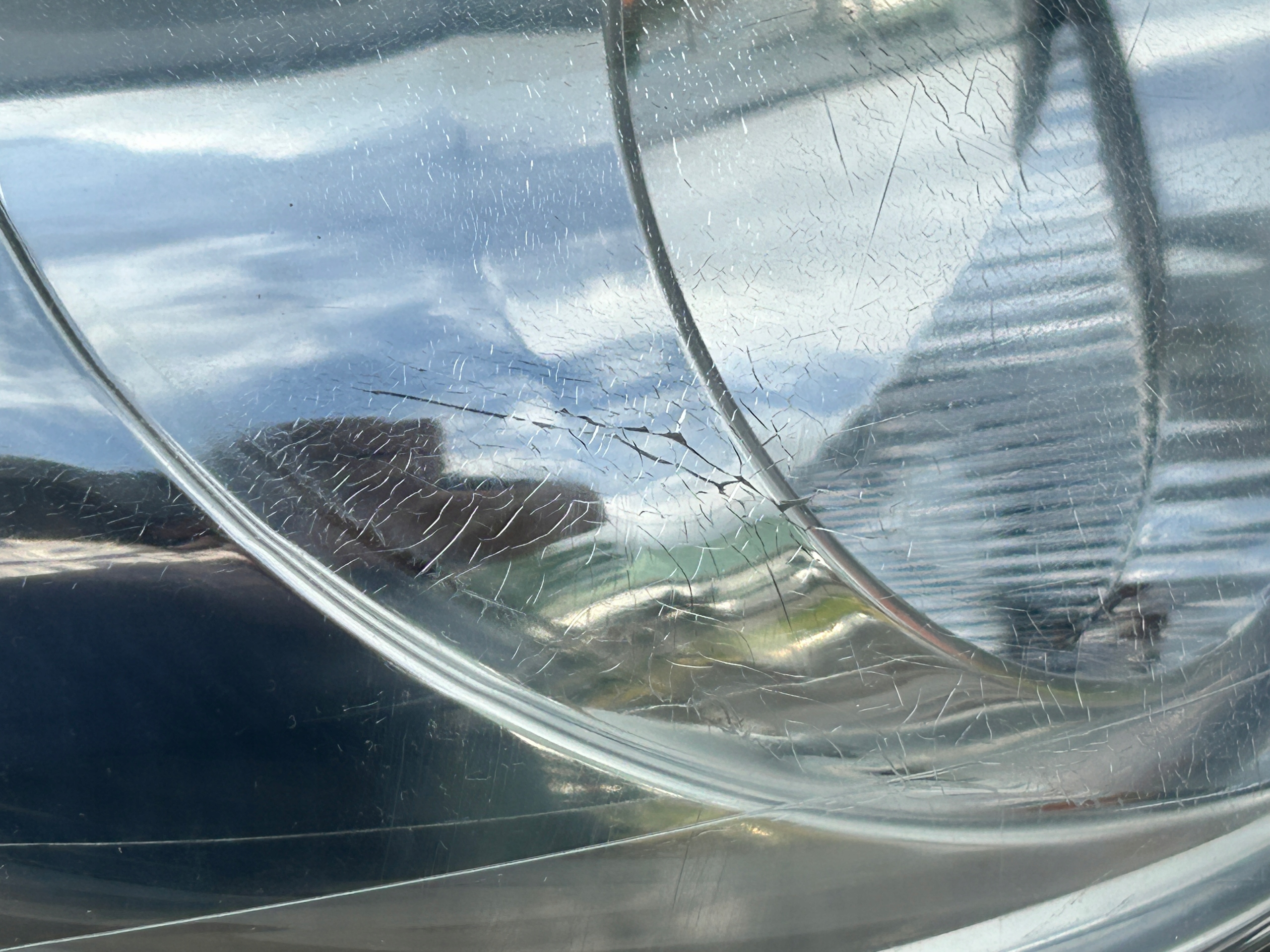 light right front front PEUGEOT 107 81110-0H030
