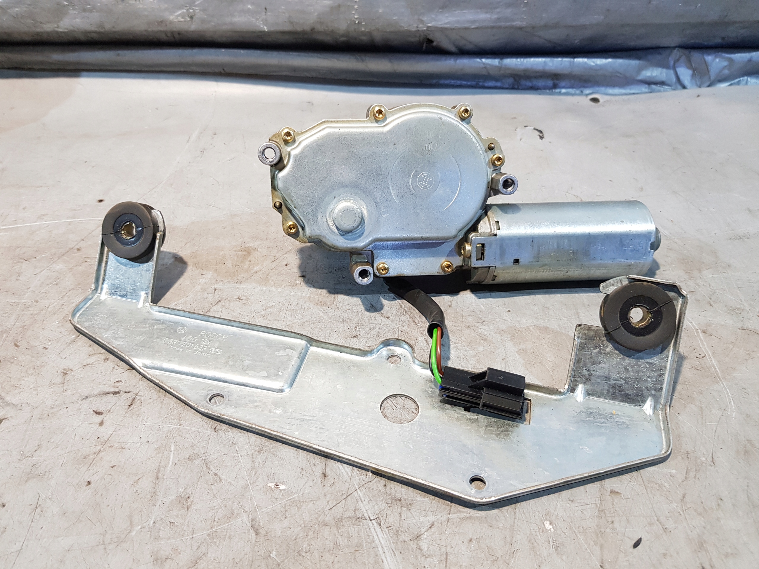 VOLVO V40 Motor Wischer heck 0390201529