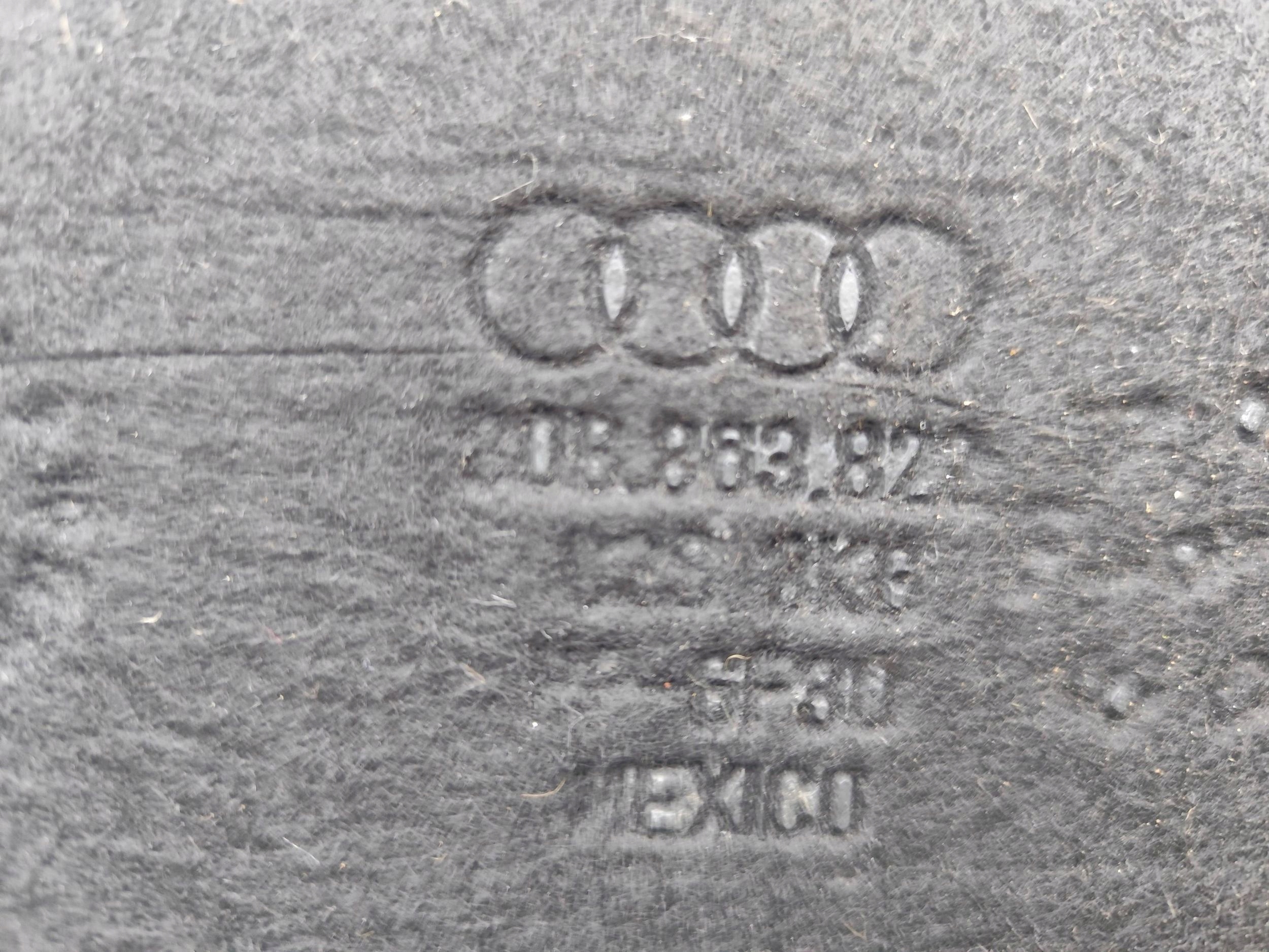 AUDI Q5 80A Blende Abdeckung abdeckung unter Getriebe 80B863822