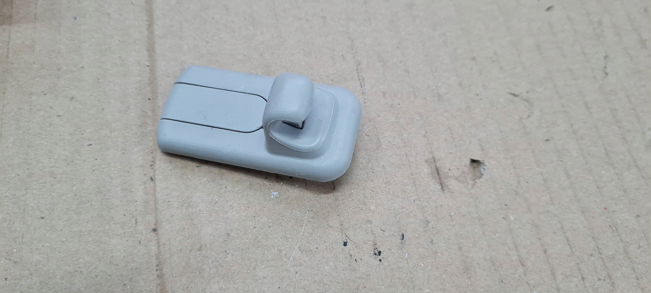 Chrysler Pacifica 2022 bracket HACZYK hook covers DASZKA 6LZ96TRMAA