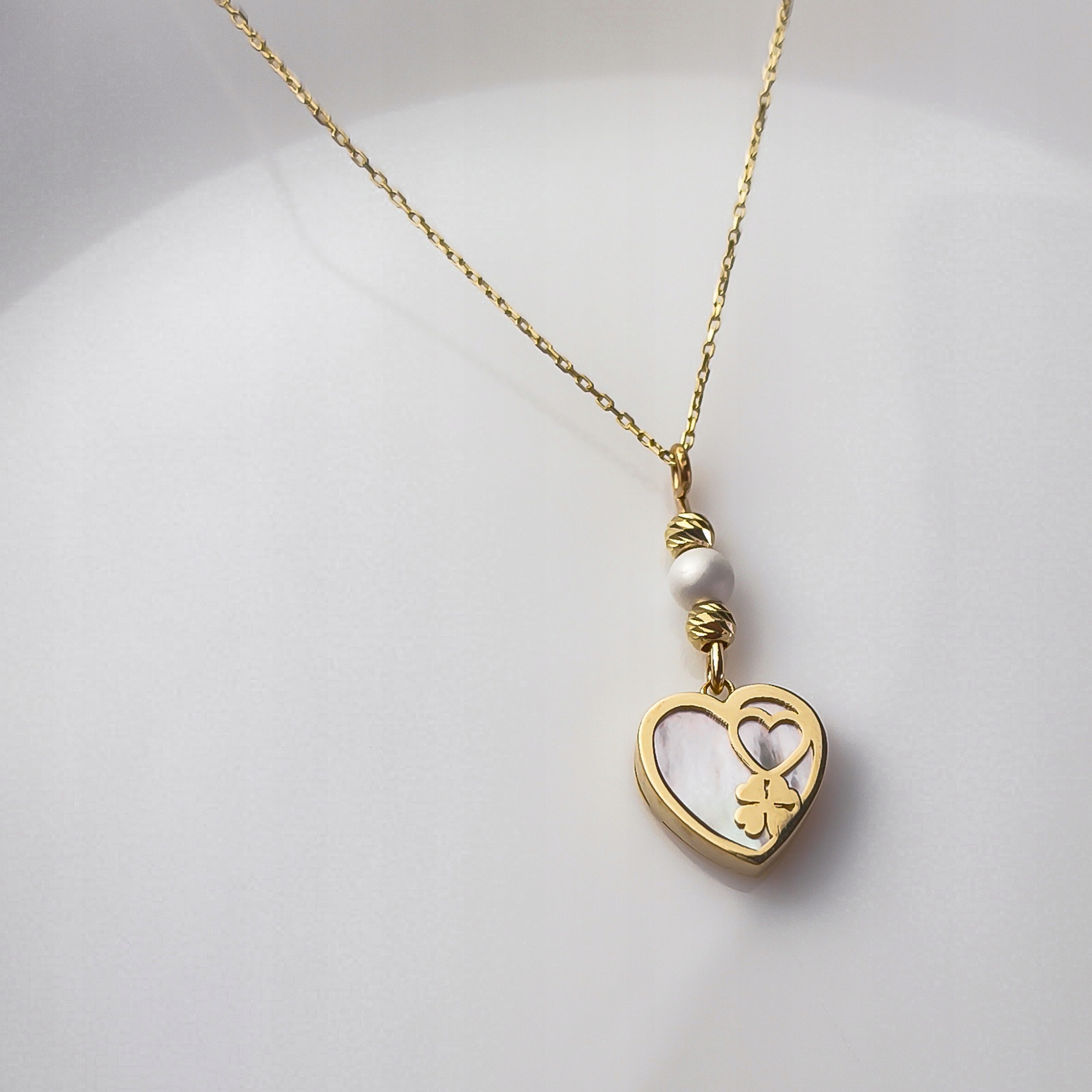 Zlatý řetízek se srdcem a jetelem, ryzost 585