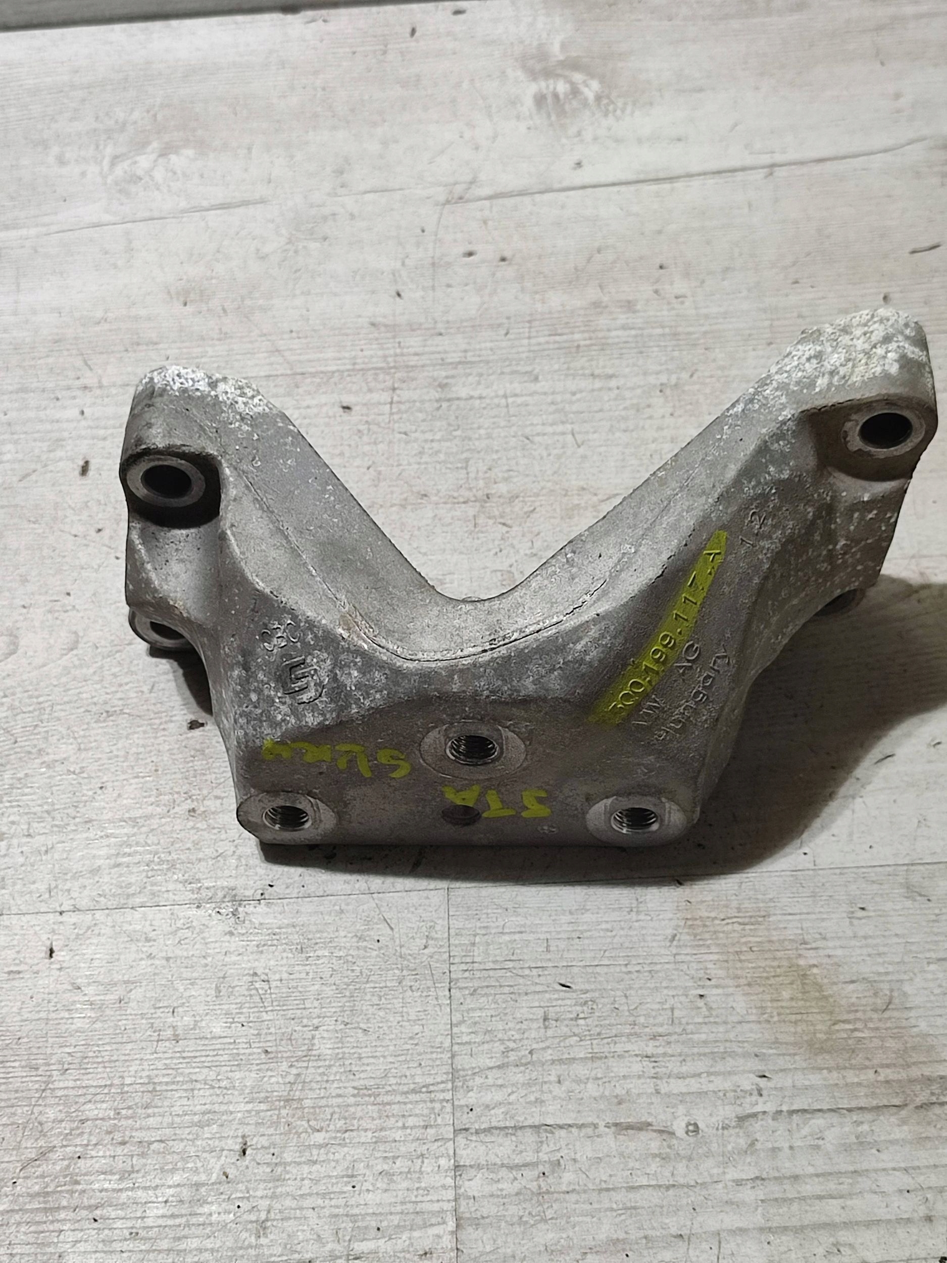 Volkswagen Touran III 2020 supporto Supporto cambio