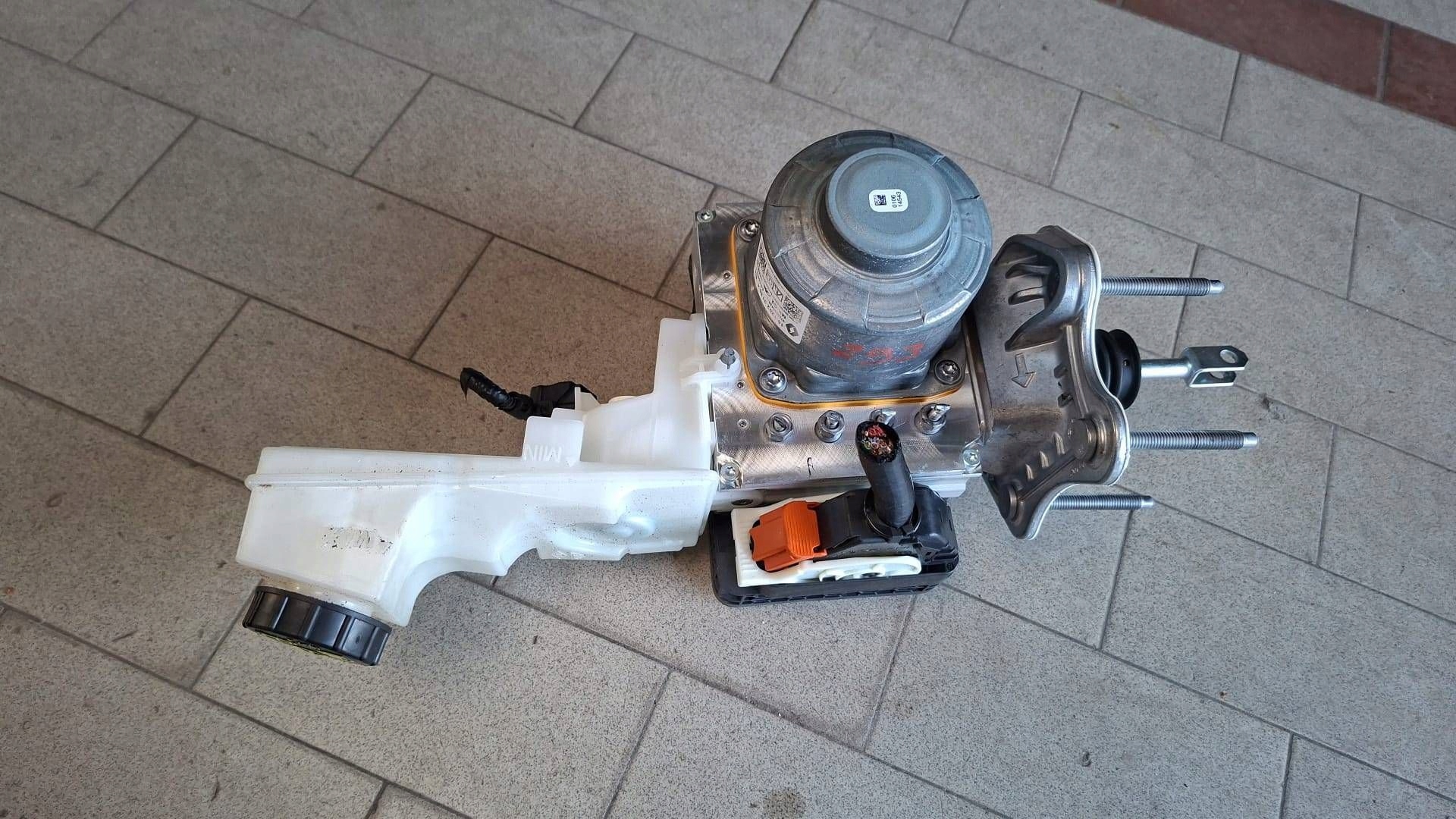 Servo bremsen Pumpe Renault 5 E-Tech 476603843R
