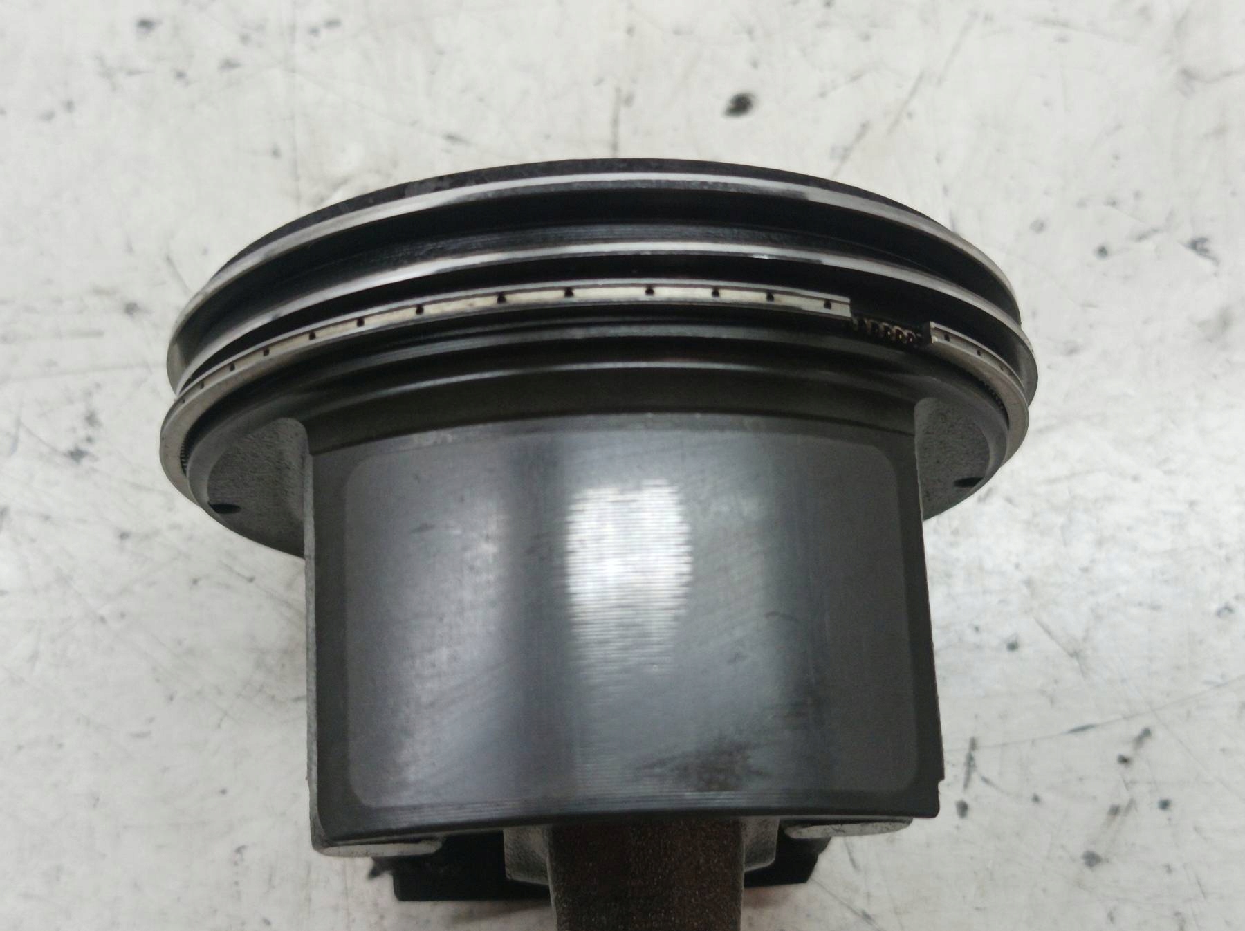 piston connecting rod 2.0 TDI Skoda Octavia IV (2019- )