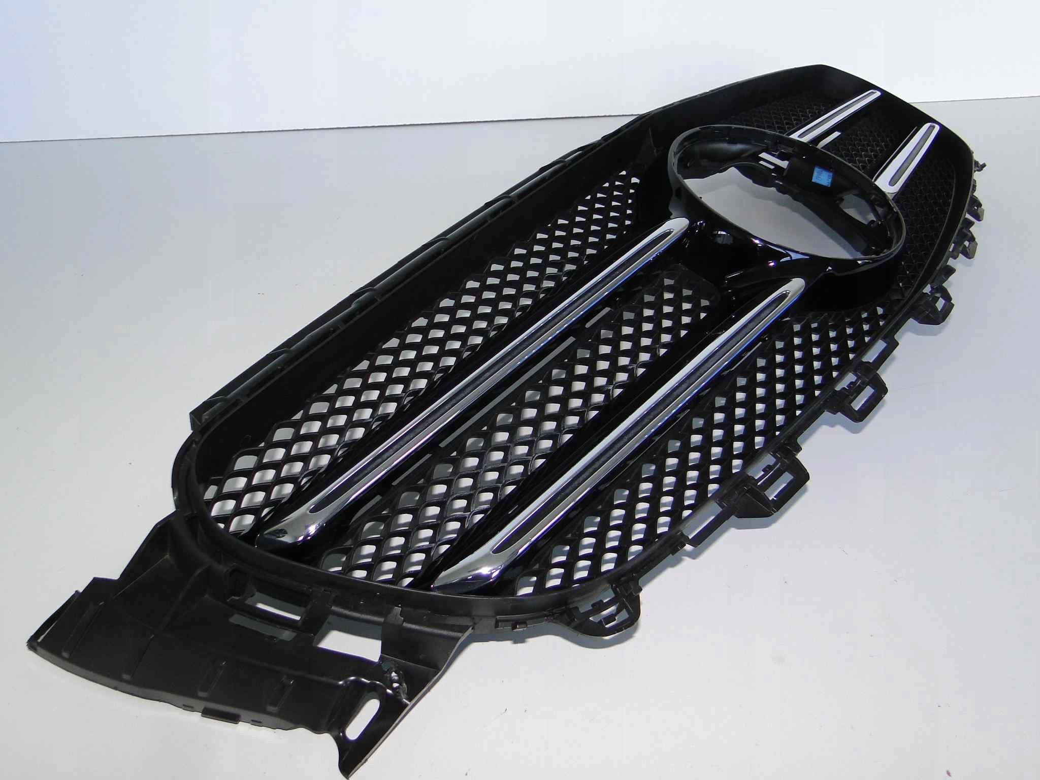 MERCEDES E KLASA W213 213 GRILL ATRAPA AVANT AMG Typ samochodu Samochody osobowe