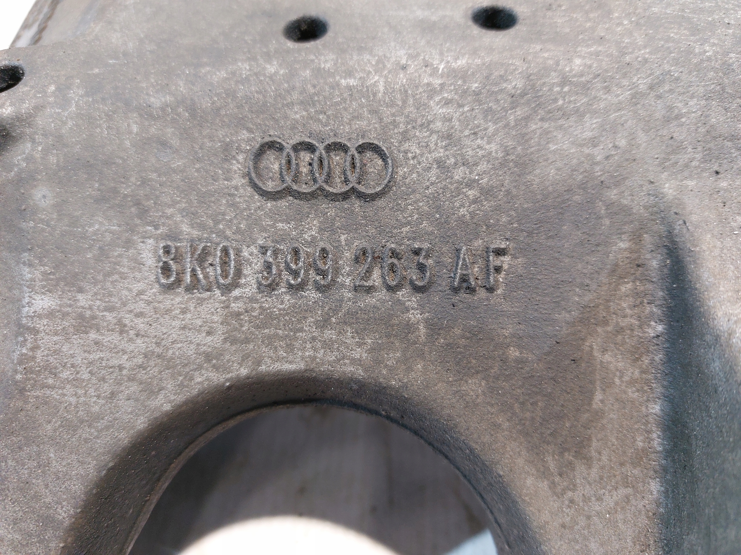 Stütze strebe Getriebe AUDI A4 B8 2.0TDI