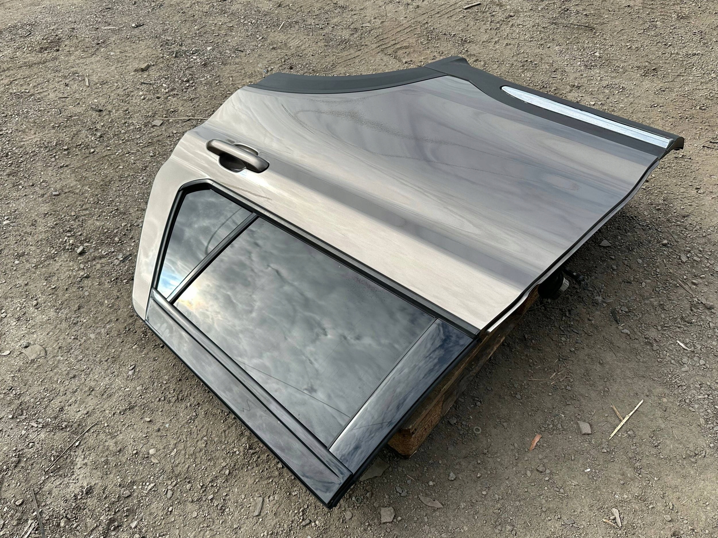 Tür heck hinten links Ford Explorer 2020+