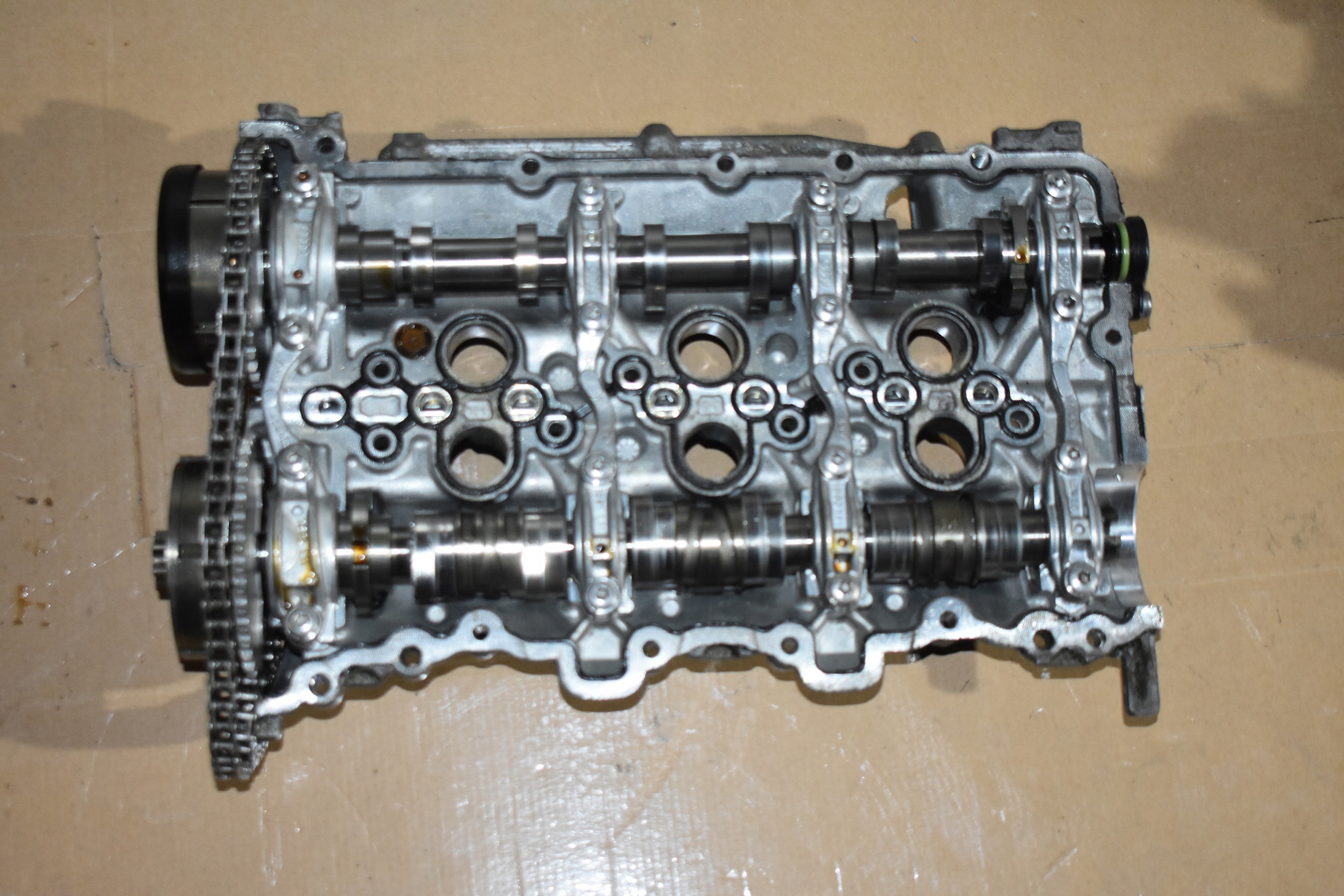 kryt ventilů hlavy + vačky CYLINDRA 4-6 PORSCHE AUDI 1