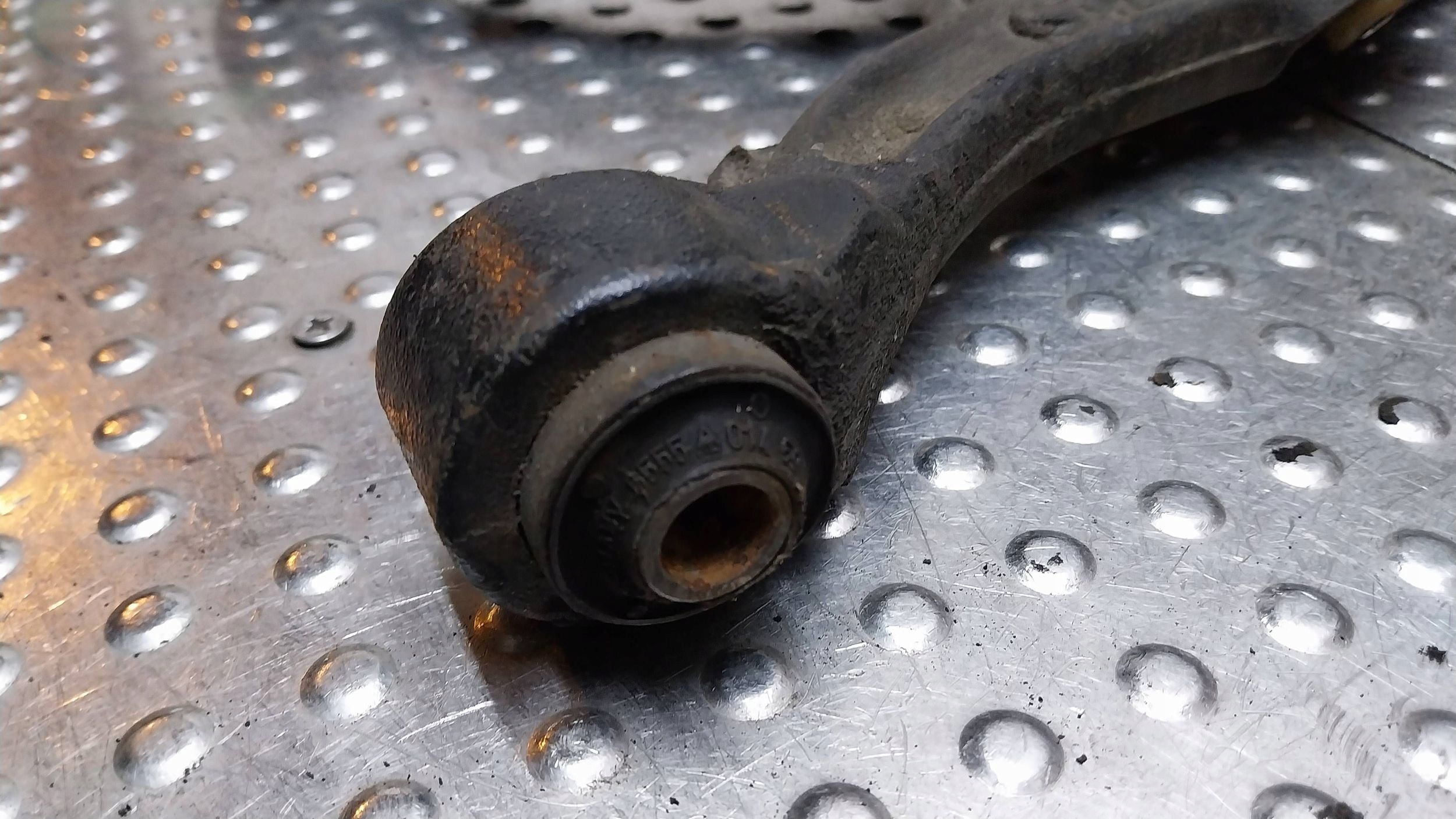 braccetto sinistra Anteriore VOLVO C70 e V70 e II S70 e XC70 CROSS COUNTRY e