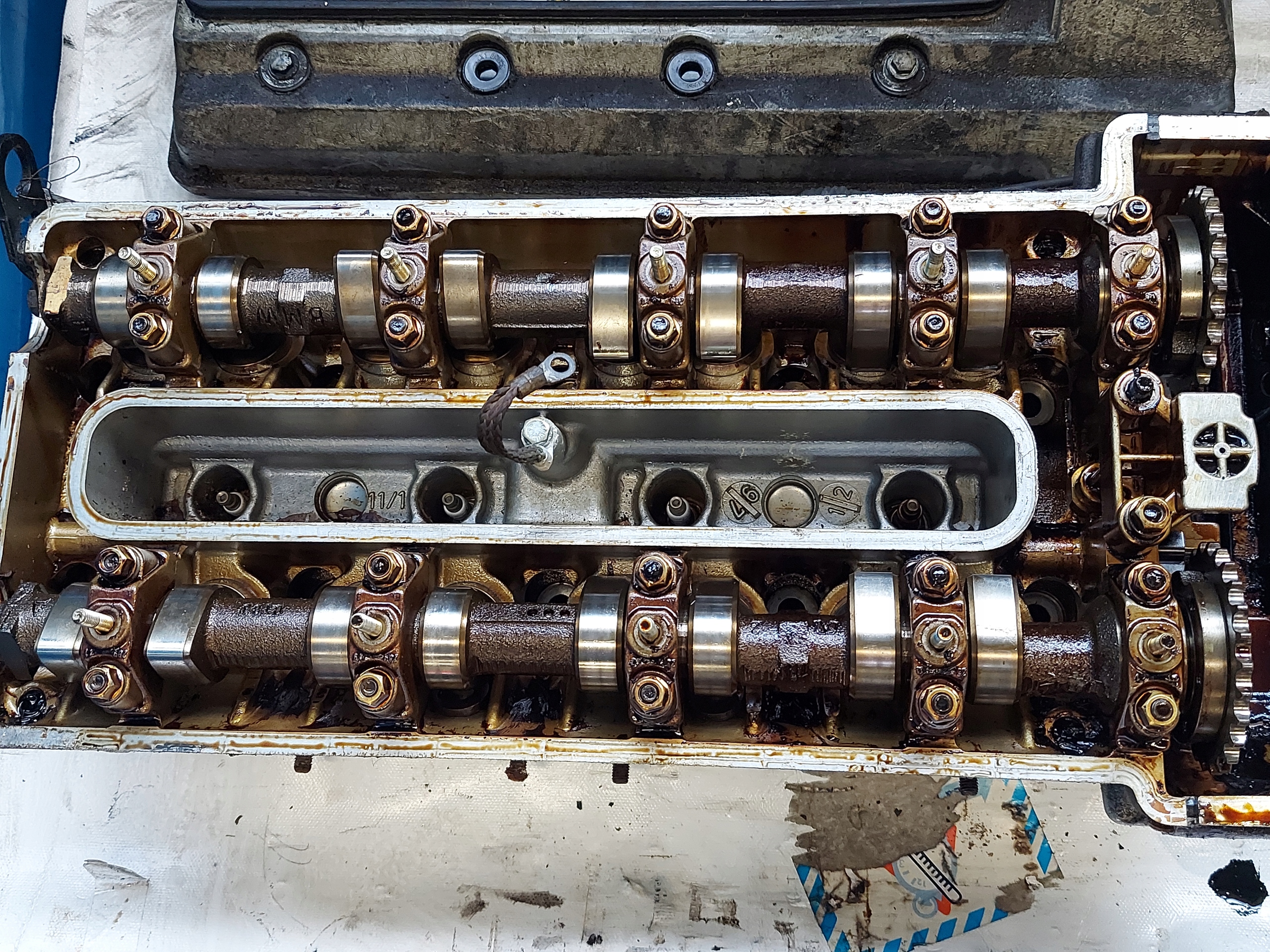 TESTATA BMW E39 740 3.5 V8 1702381