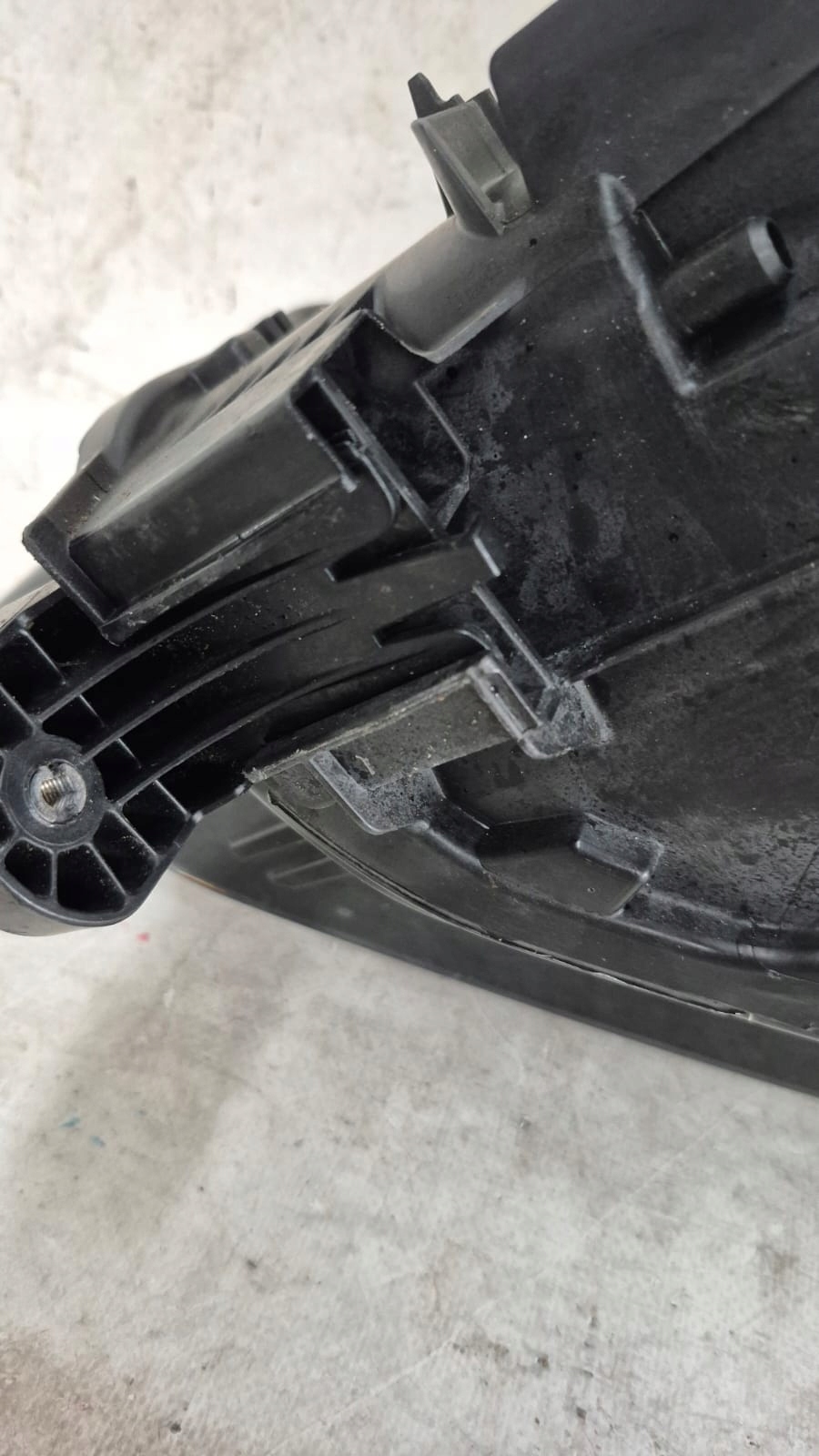AUDI Q2 16-20 light front front right