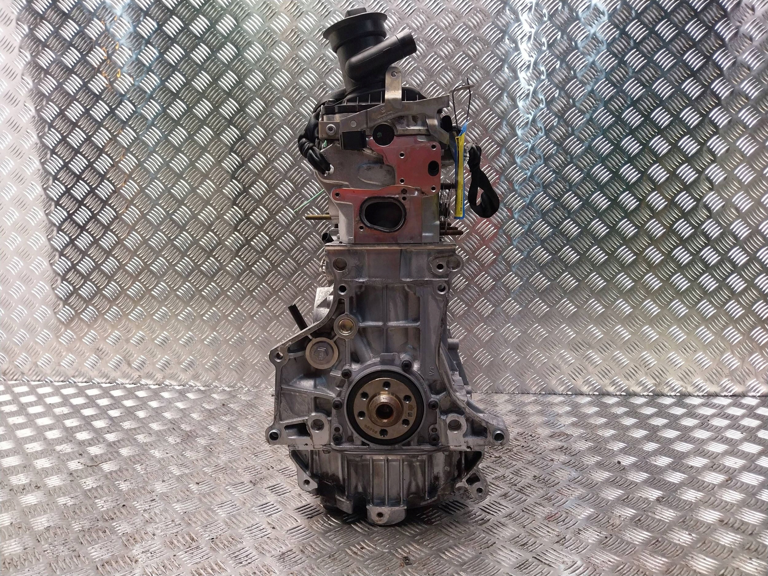 engine CHG VW GOLF VI GOLF plus TOURAN and CADDY III 1.6 8V FSI unprotected pillar