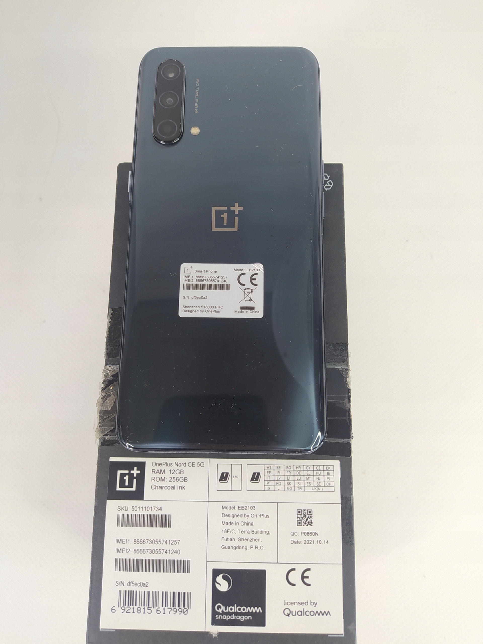 Smartfon OnePlus Nord CE 5G 12 GB / 256 GB czarny Słuchawki w komplecie nie