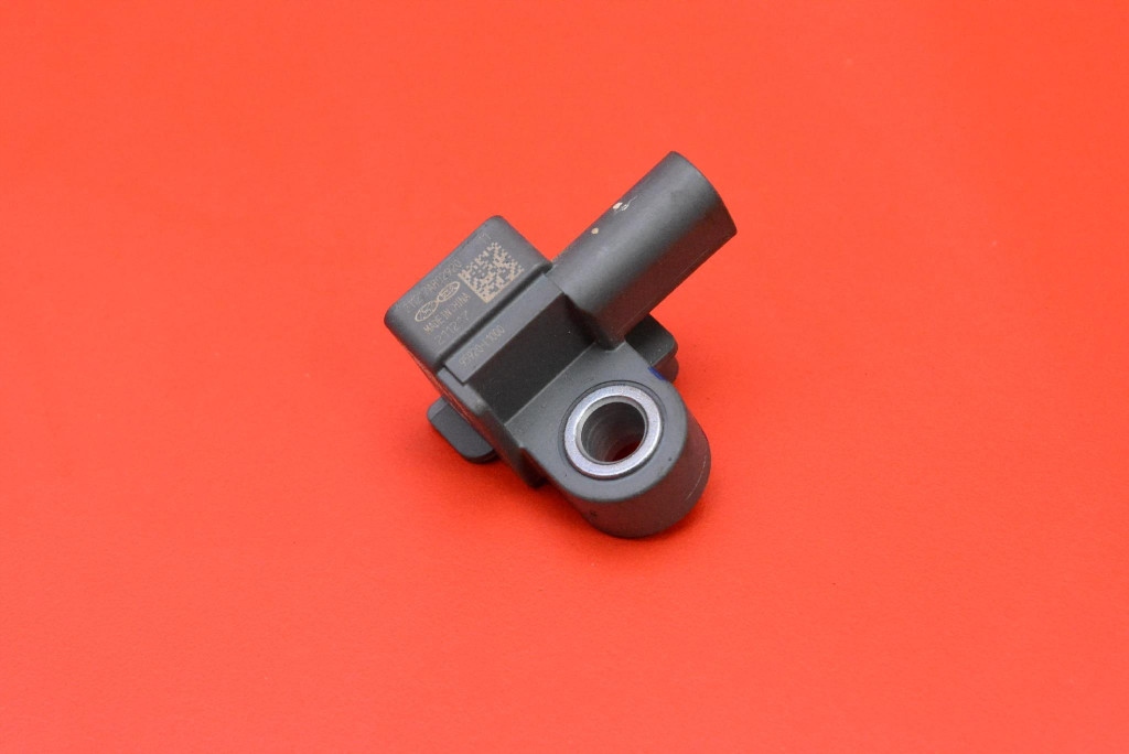 impact sensor right front 95920-L1000 KIA EV6 21