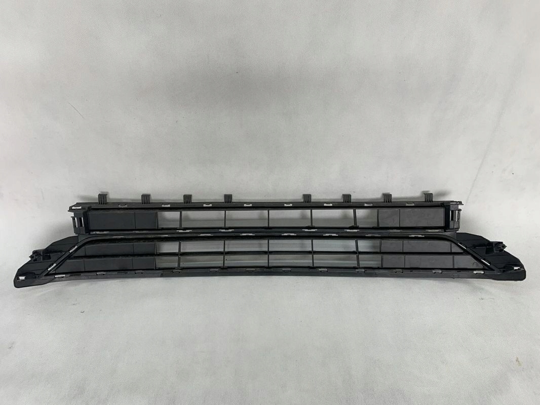 Volkswagen Polo 17r grille grid bumper 2017 VW