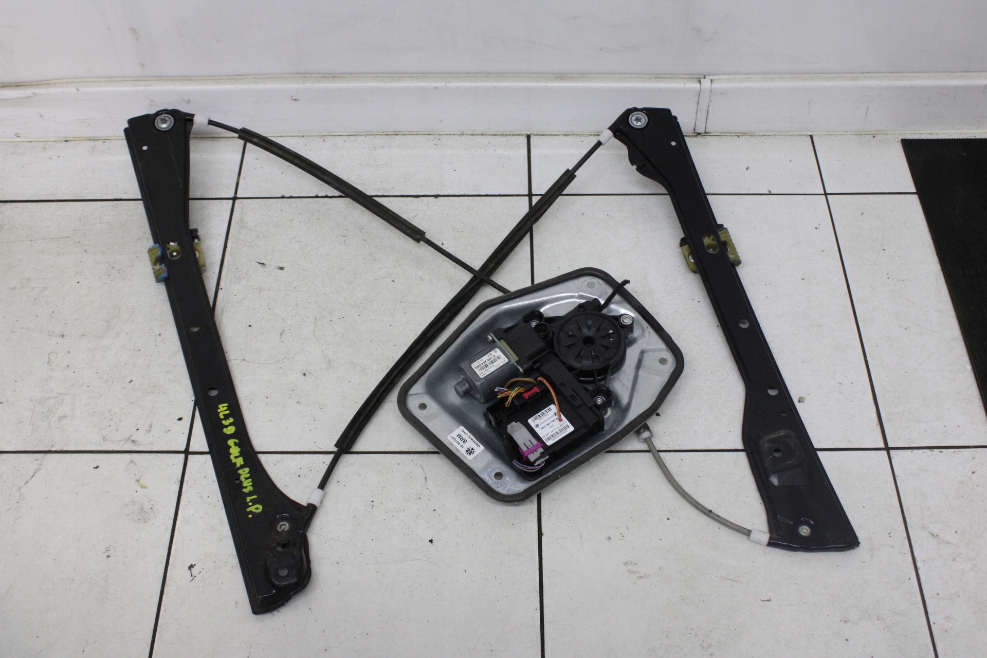 VOLKSWAGEN VW GOLF VI PLUS LIFT 2008R- PODNOŚNIK SZYBY LEWY PRZÓD