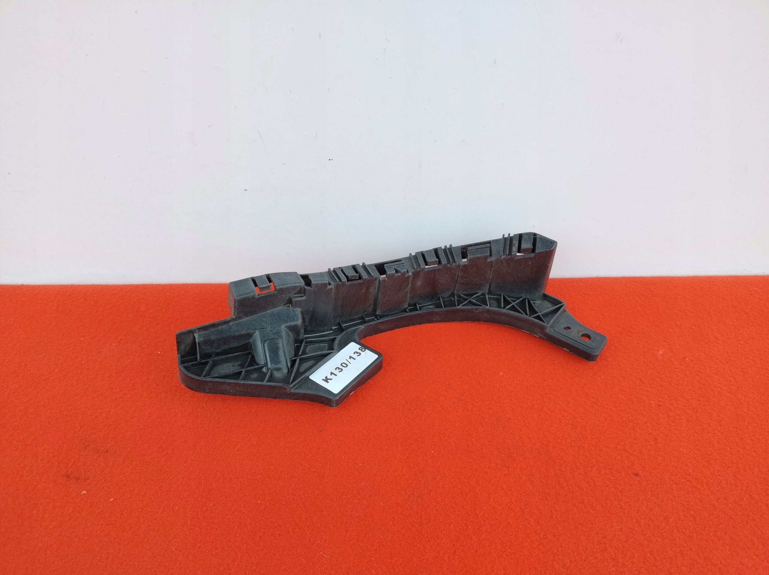 SUBARU FORESTER 08-12 ROK left rear light holder front 2203646 K130/138