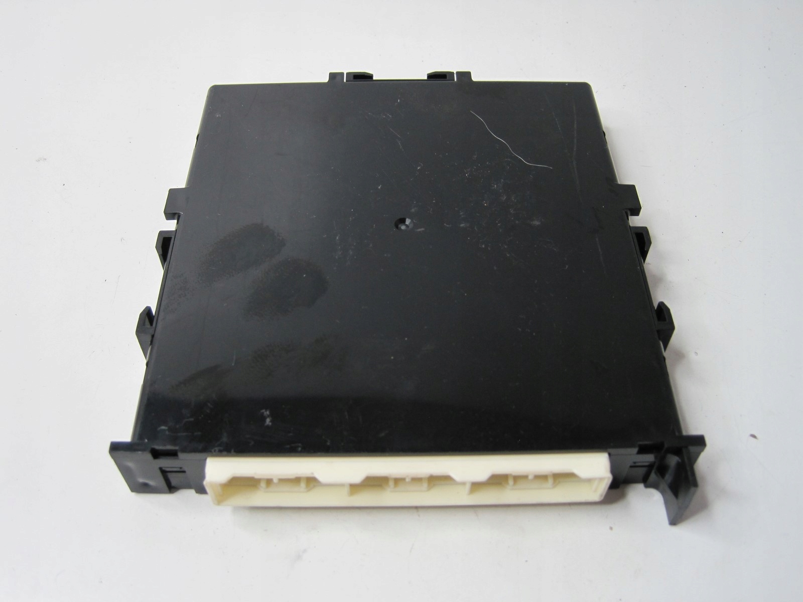 Moduł sterownik smart key Toyota Yaris IV 89990-K0031 62B054-000