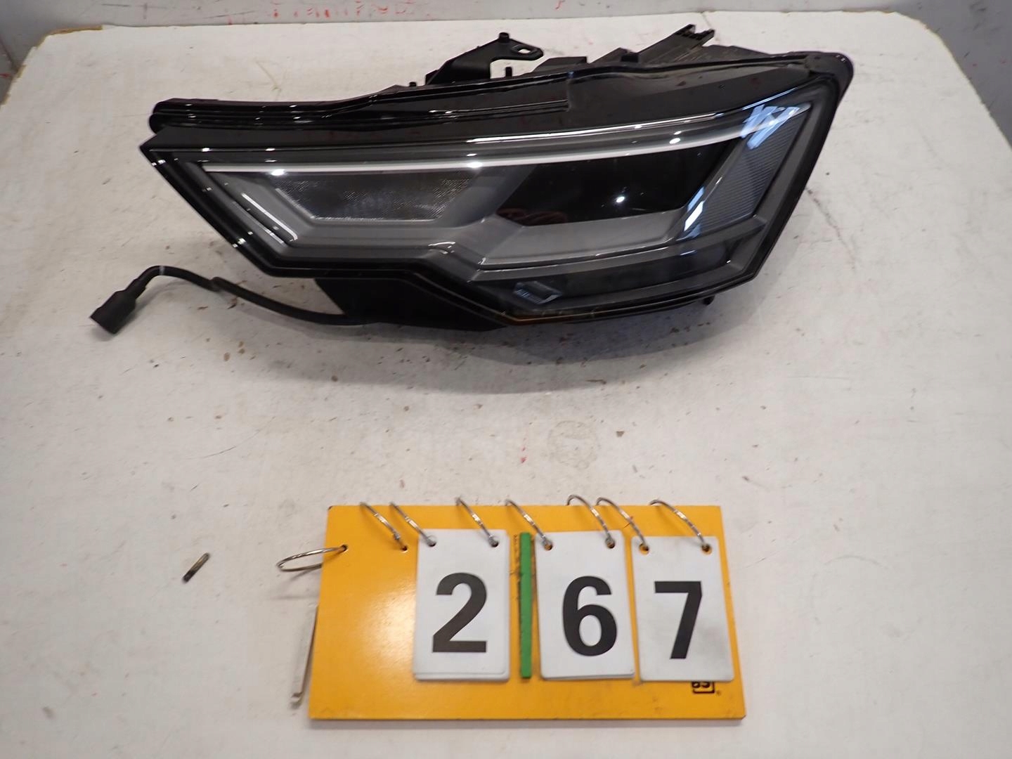 light front front left AUDI A6 C8 2018- FULL LED 4K0941033