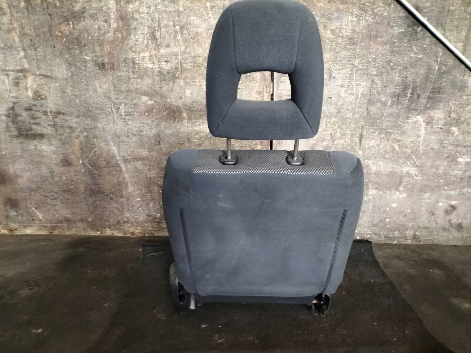seat left front MAZDA DEMIO and LIFT