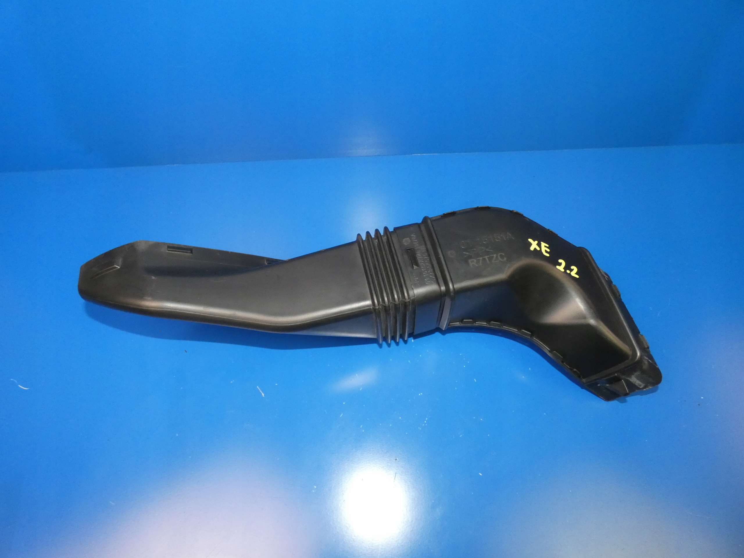 JAGUAR XE X760 2.0 D pipe DOLOTOWA air