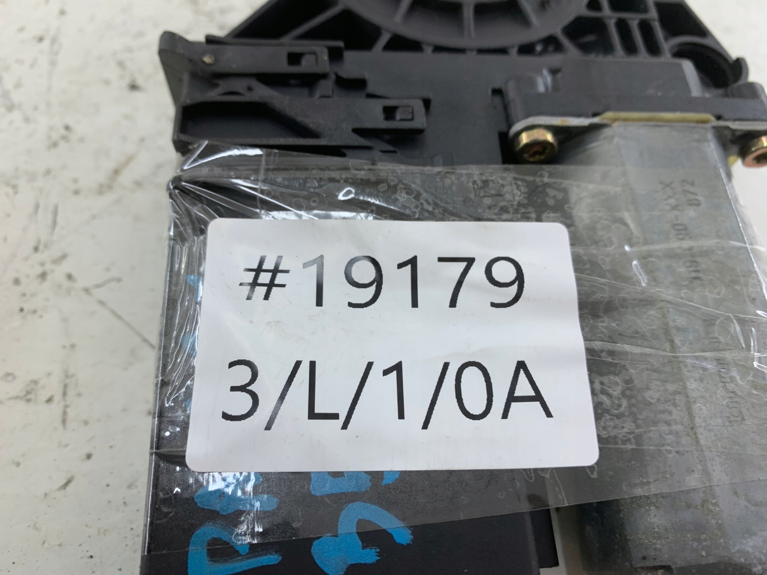 VW PASSAT B5 LIFT mini motor windows right front 0130821694