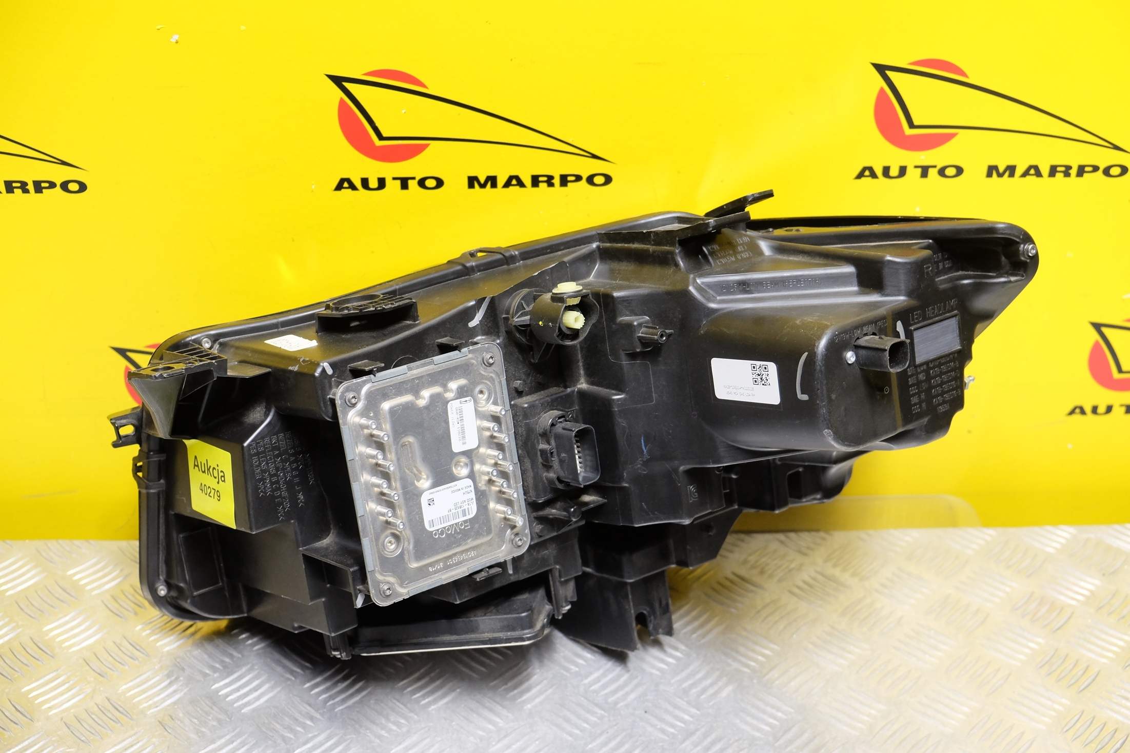 LINCOLN NAUTILUS 2019- REFLEKTOR LAMPA LED R USA Rodzaj świateł mijania LED