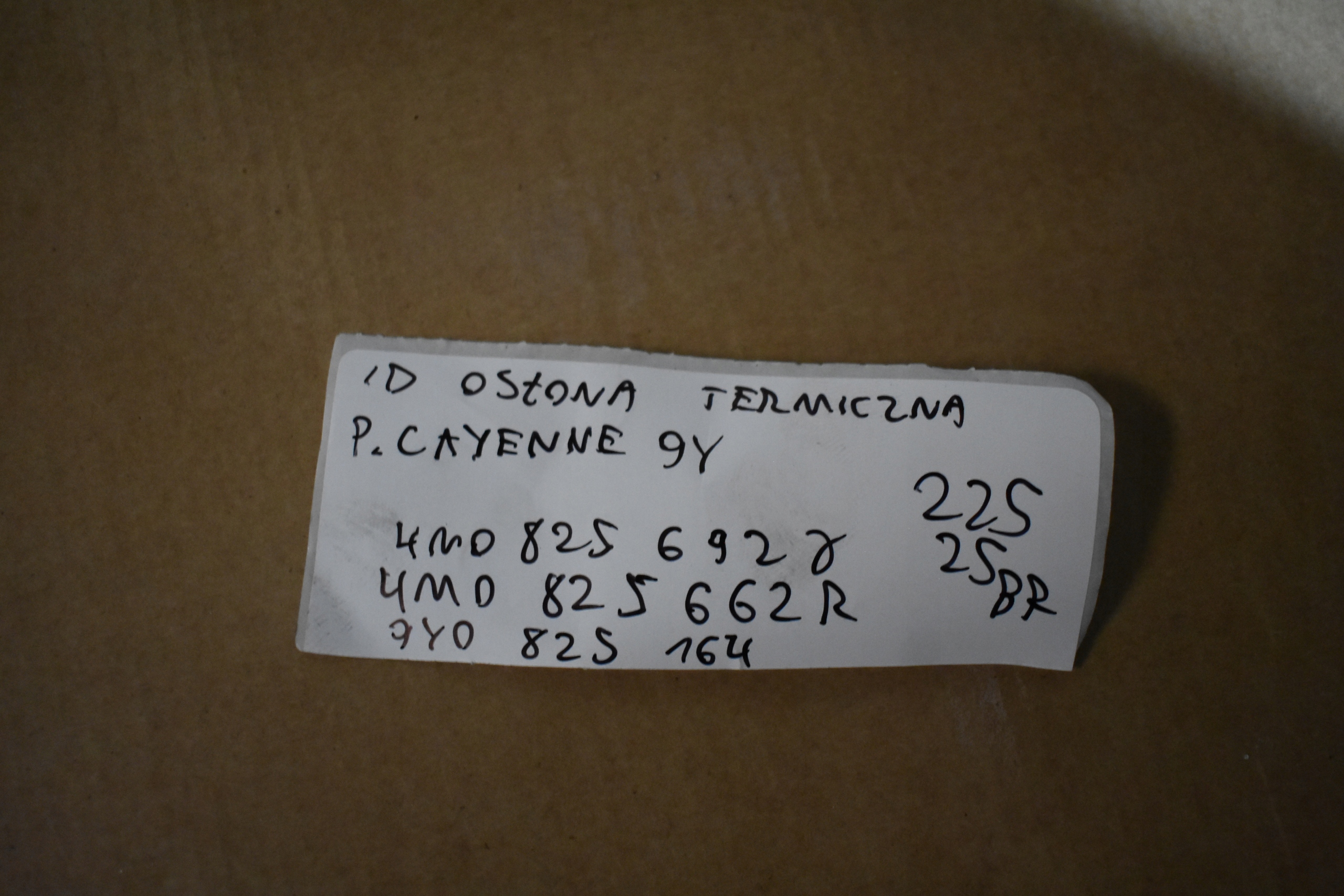 IDEALNA Blende Abdeckung TERMICZNA PORSCHE CAYENNE 9Y 1