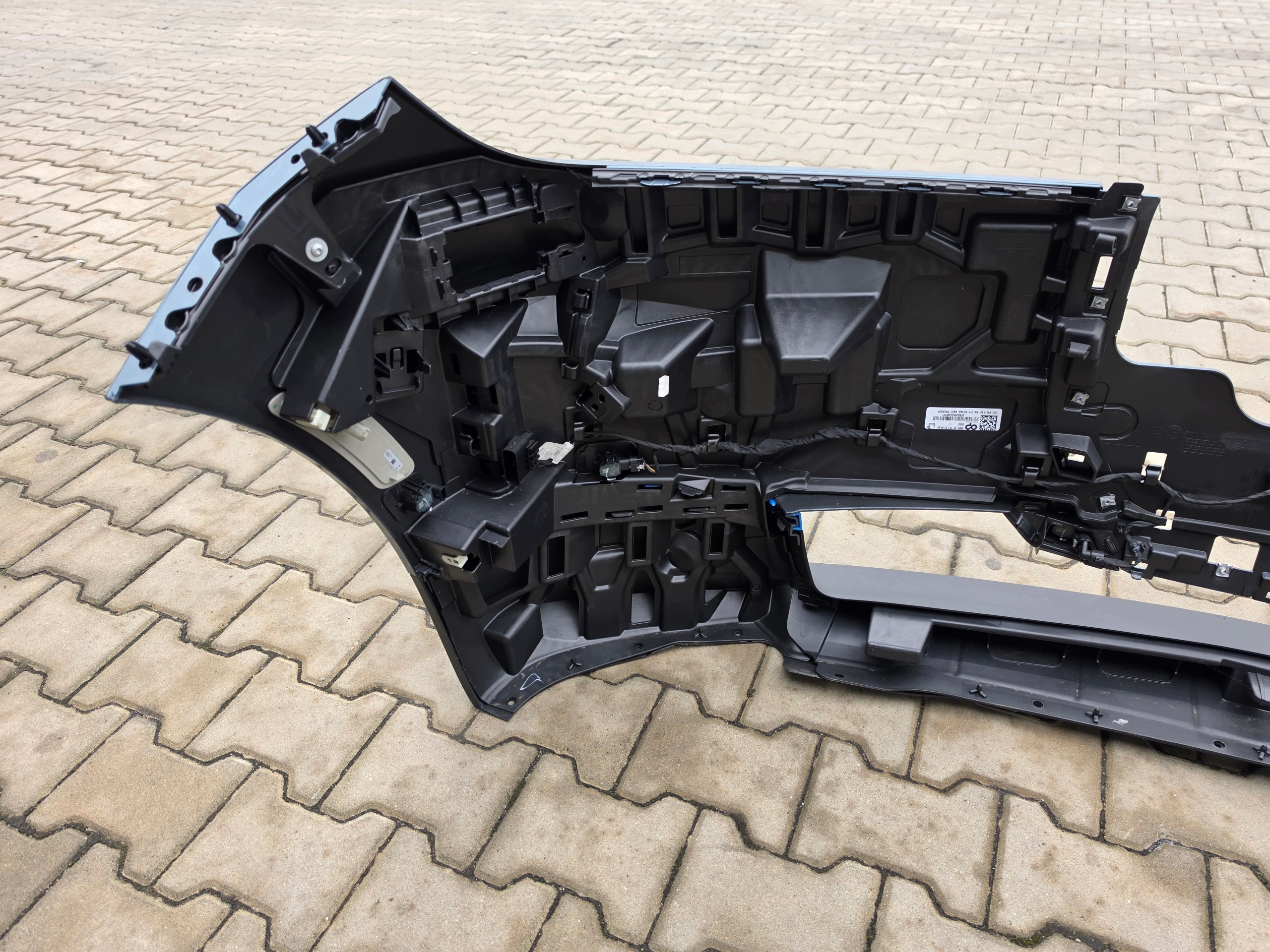 BMW iX i20 nárazník predok predný 6PDC USA