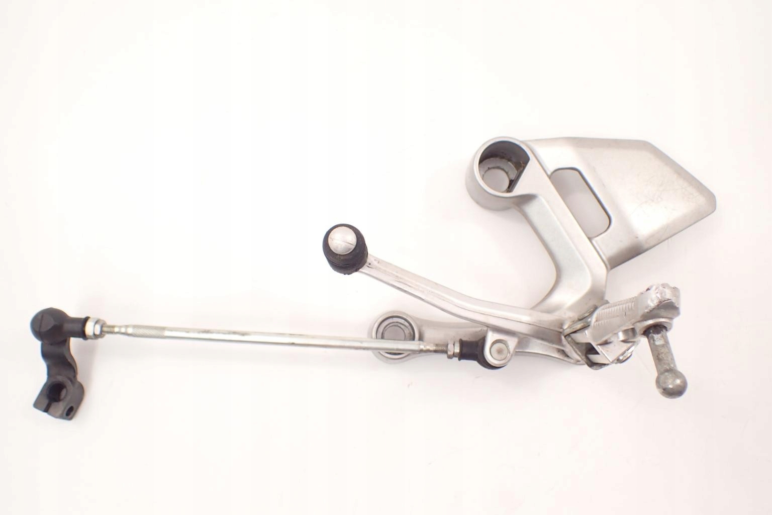 96234 - Набор [L] подставка для ног рычаг Yamaha MT-09 13-16