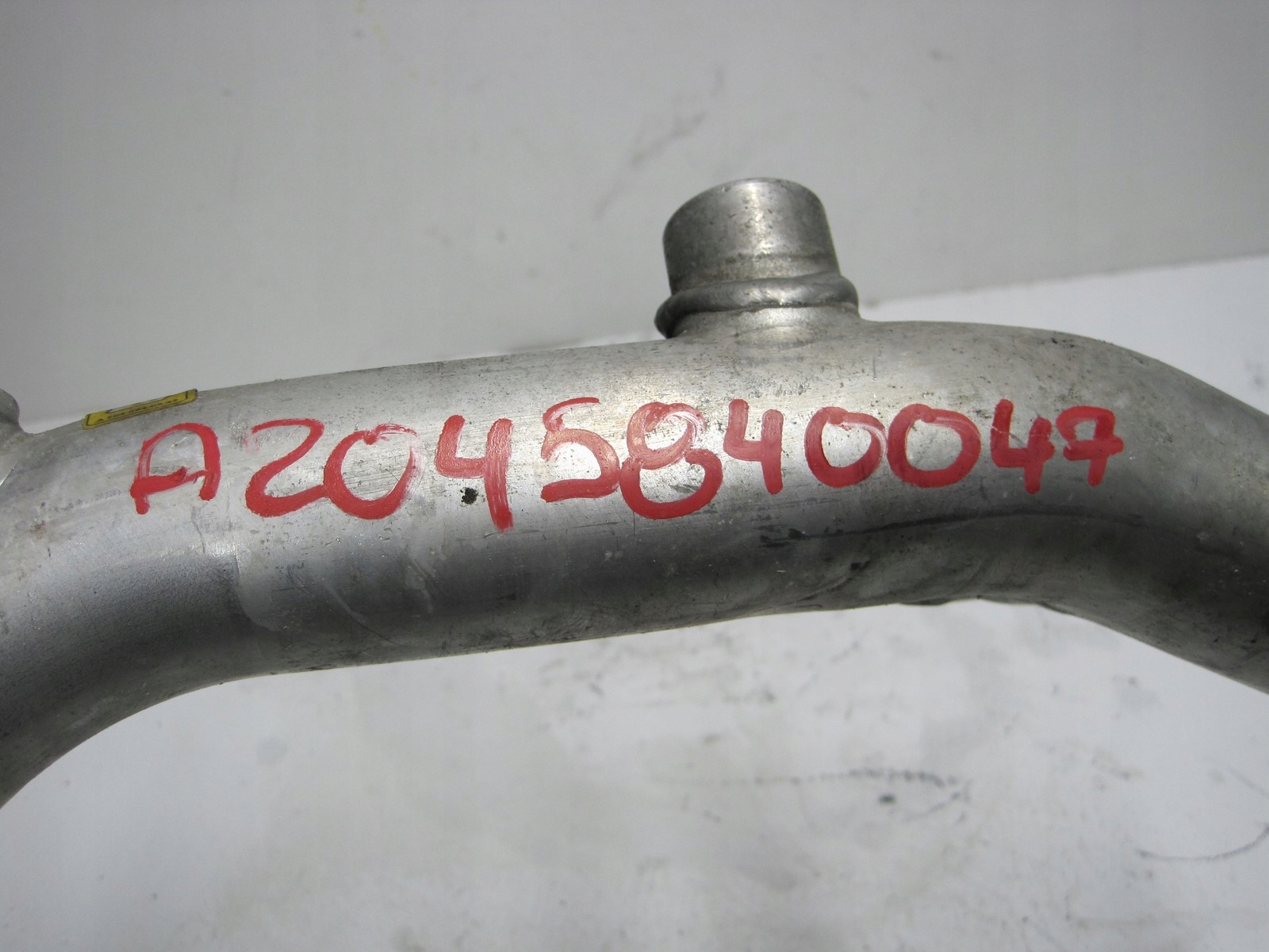 pipe MERCEDES A2045840047