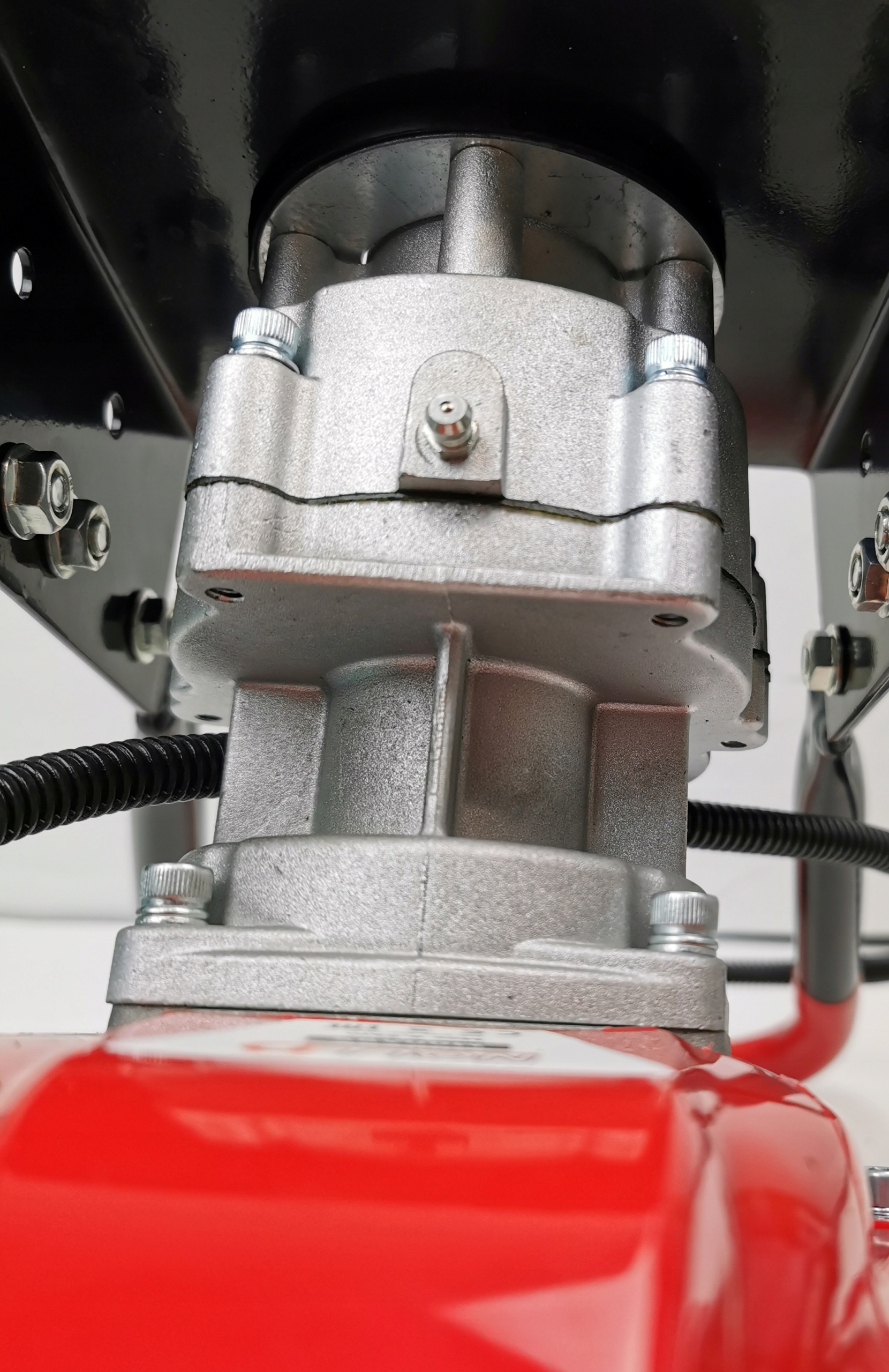 ŚWIDER SPALINOWY WIERTNIA GLEBOWA DO ZIEMI Z WIERTEŁAMI 10,15,20,25,30 Kod producenta NOLLD ŚWIDER 10,15,20,25,30