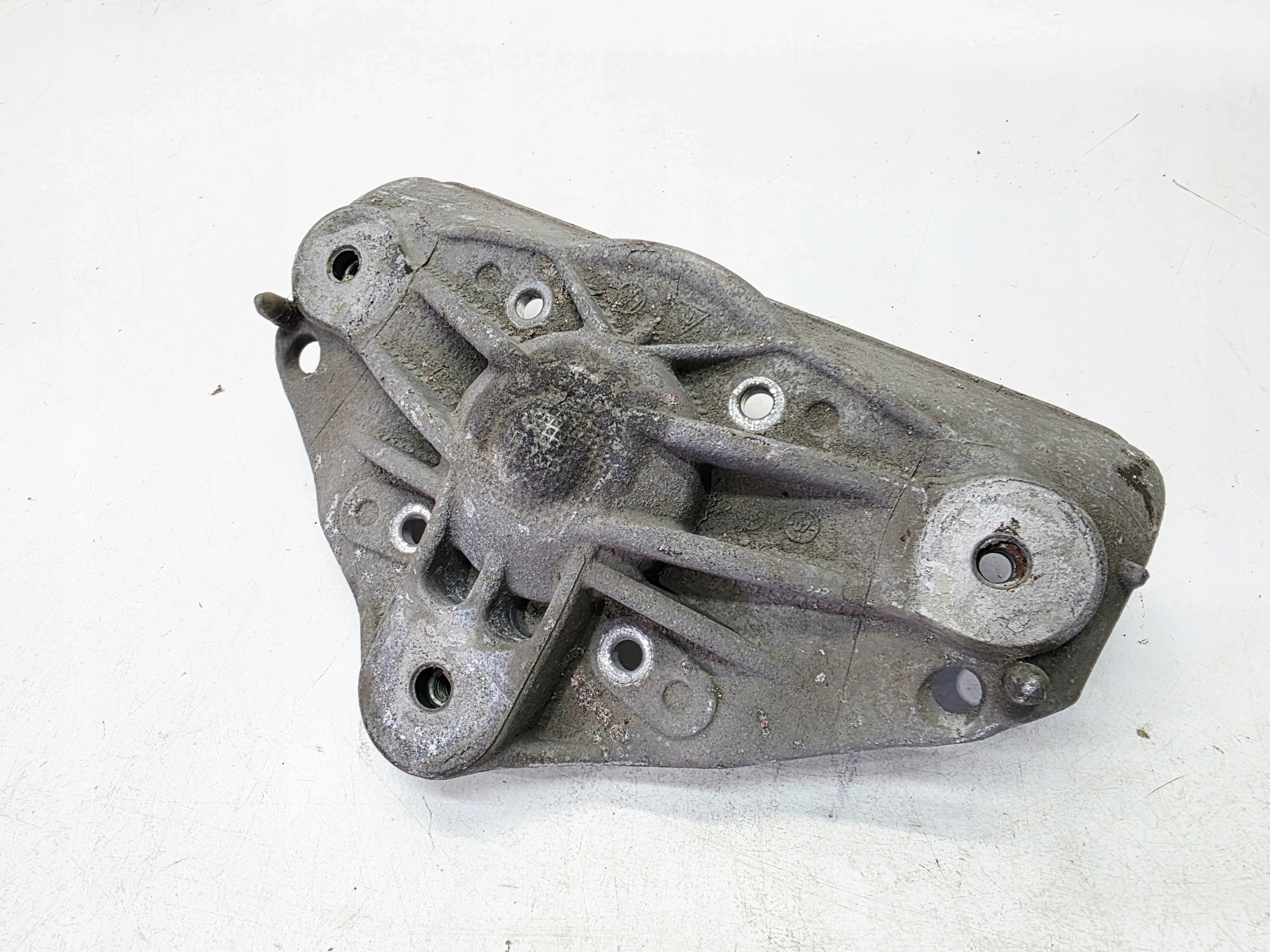Halter oben des Stoßdämpfers links oder rechts AUDI Q7 4L 7L0412391C