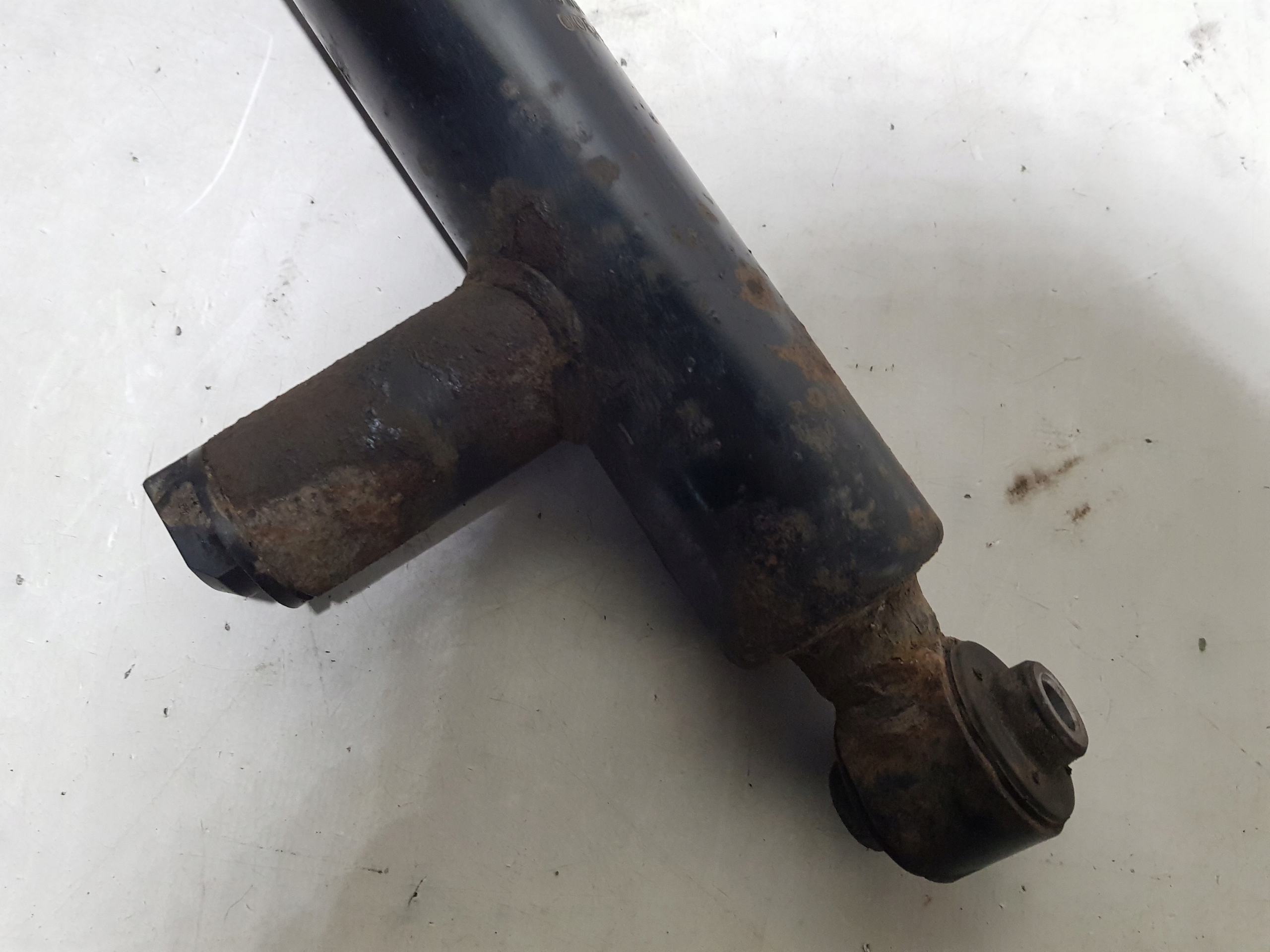 shock absorber rear part left MERCEDES W207 C207 EDC SPORT