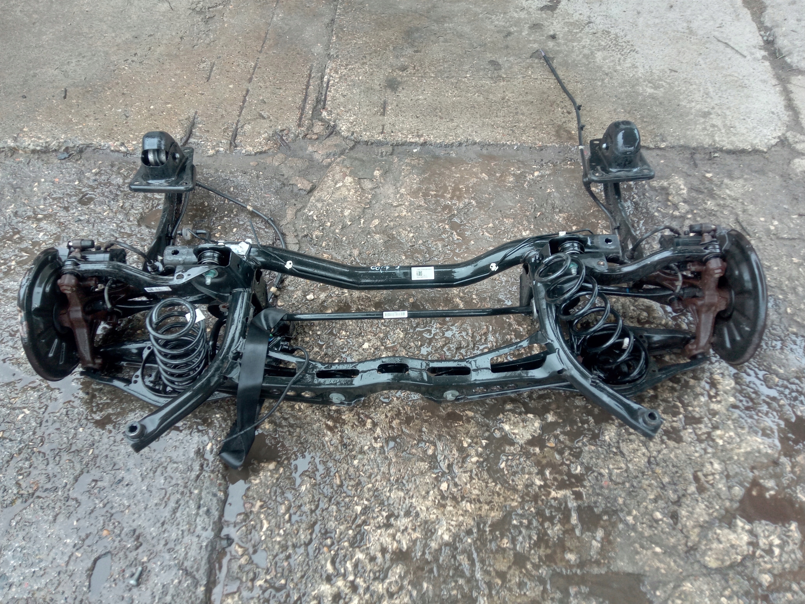 VW GOLF VII LIFT SANKI ZAWIESZENIE TYŁ 1.5 TSI Producent części Volkswagen OE