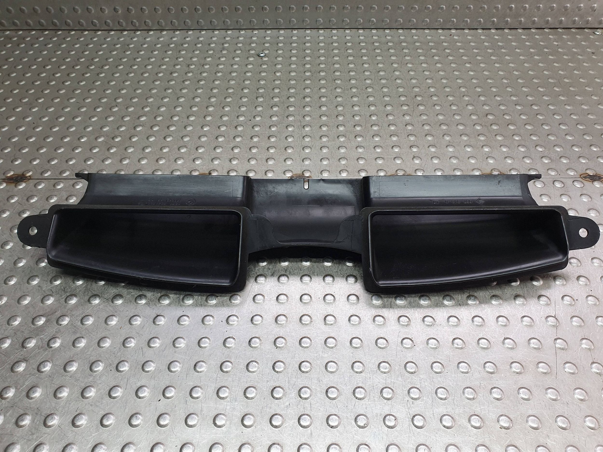 vzduchovod 7541738 BMW X1 E84 3 E90 E91 E92 E93