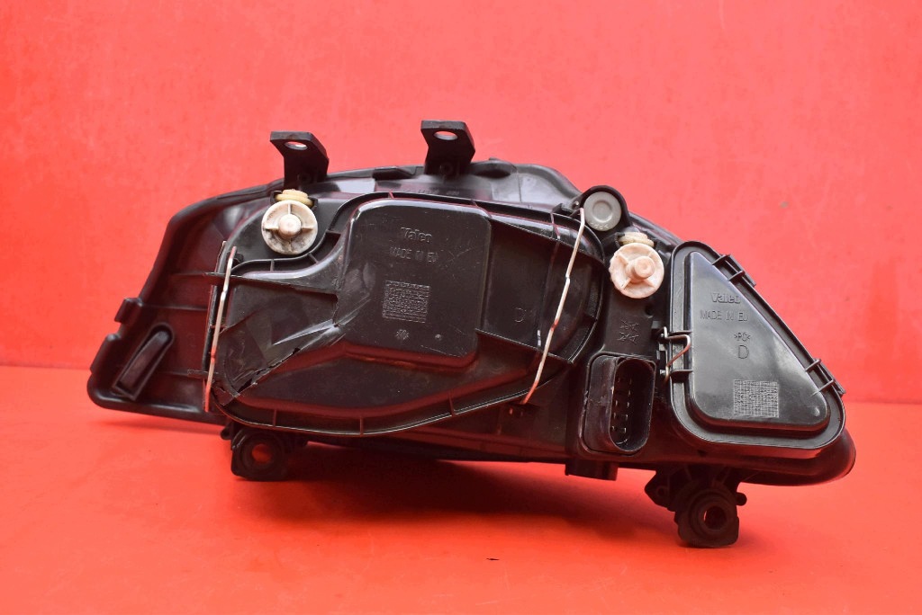 REFLEKTOR right light front EU 6L1941006M SEAT CORDOBA 2 II 6L 06-09