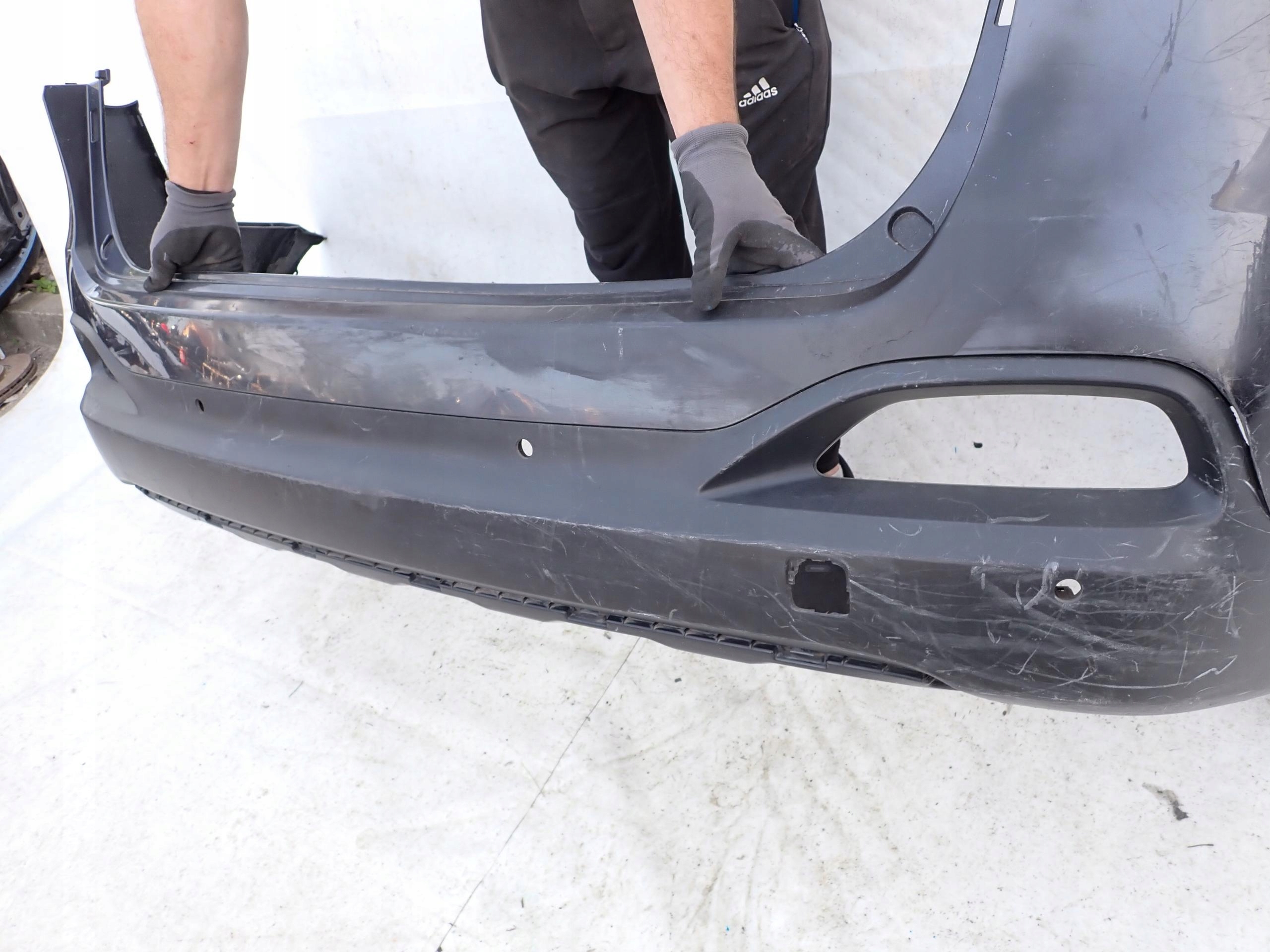KIA SORENTO III 3 15-> bumper rear part rear 4XPDC