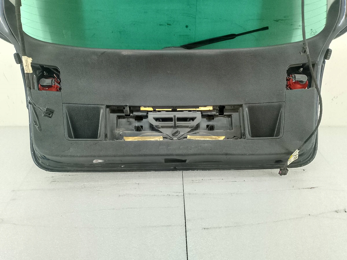 KLAPA BAGAŻNIKA VW PASSAT B6 2.0 TDI KOMBI LC9X Kolor czarny