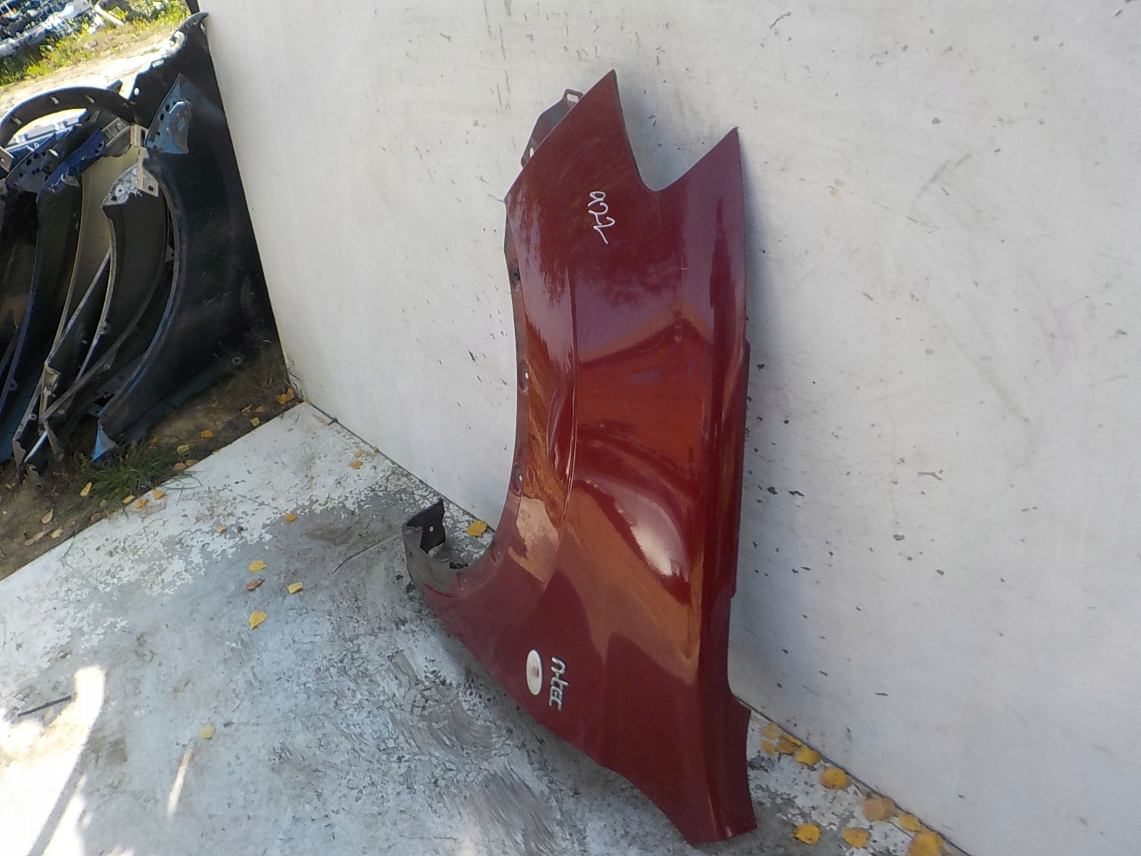 923 NISSAN QASHQAI J10 LIFT fender left front front