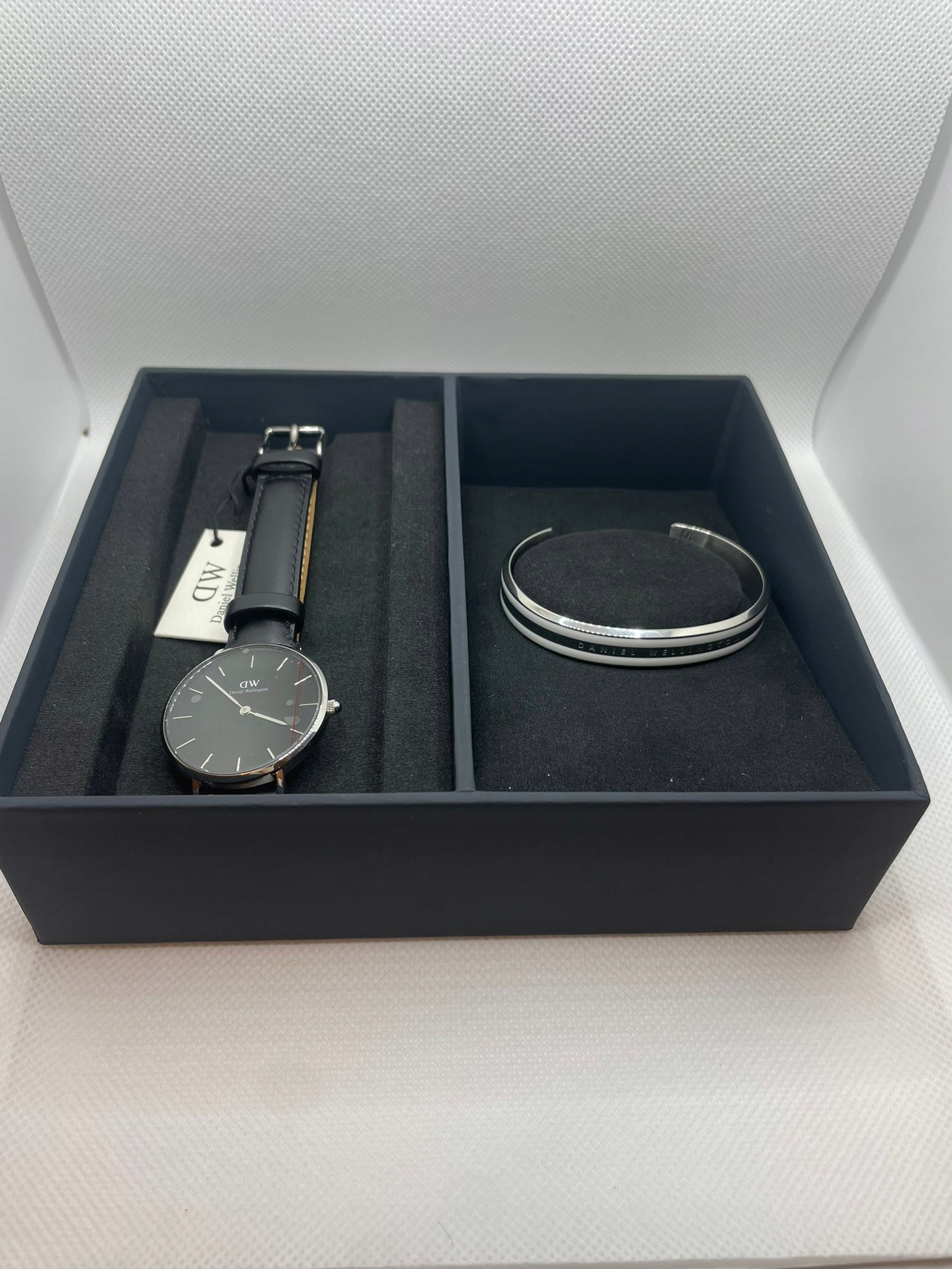 ZEGAREK DANIEL WELLINGTON + BRANSOLETA CZARNY DW00500910 Rodzaj analogowe