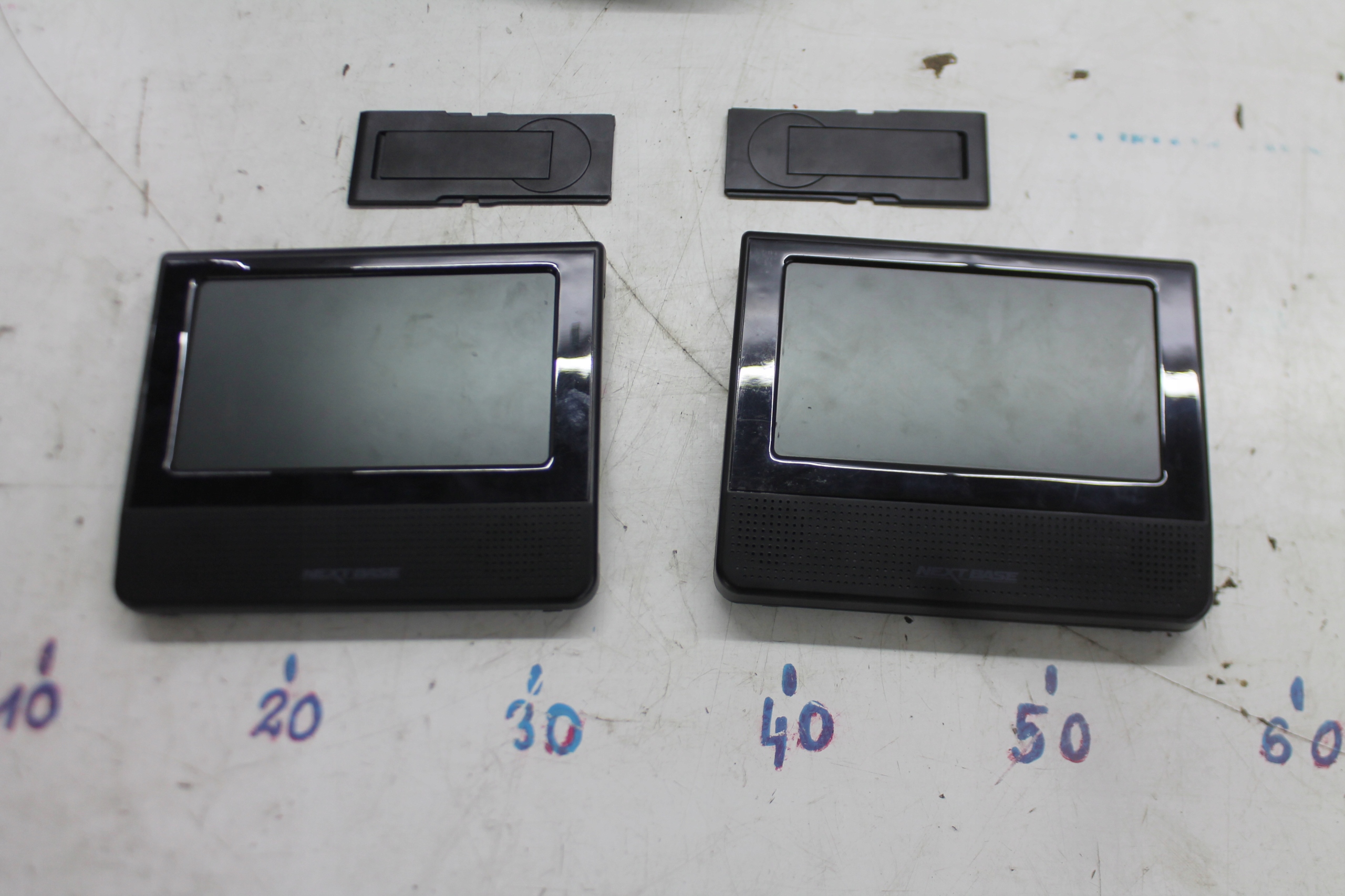 DVD running board EKRAN bracket PILOT KOMPLET NEXT BASE SKODA SUPERB II 08-13