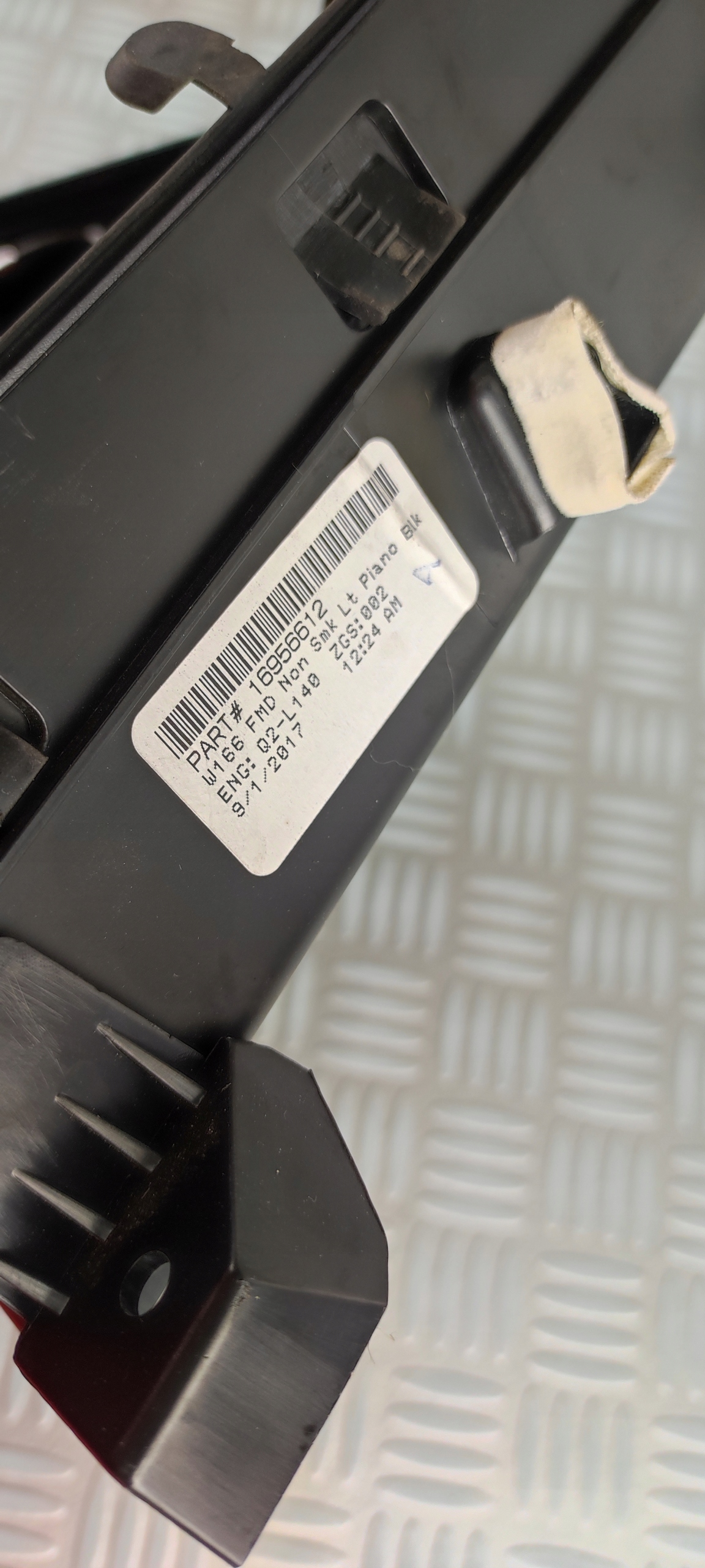 16956612 бардачок капхолдер Держатель на Чашки декор MERCEDES W166 X166 GL