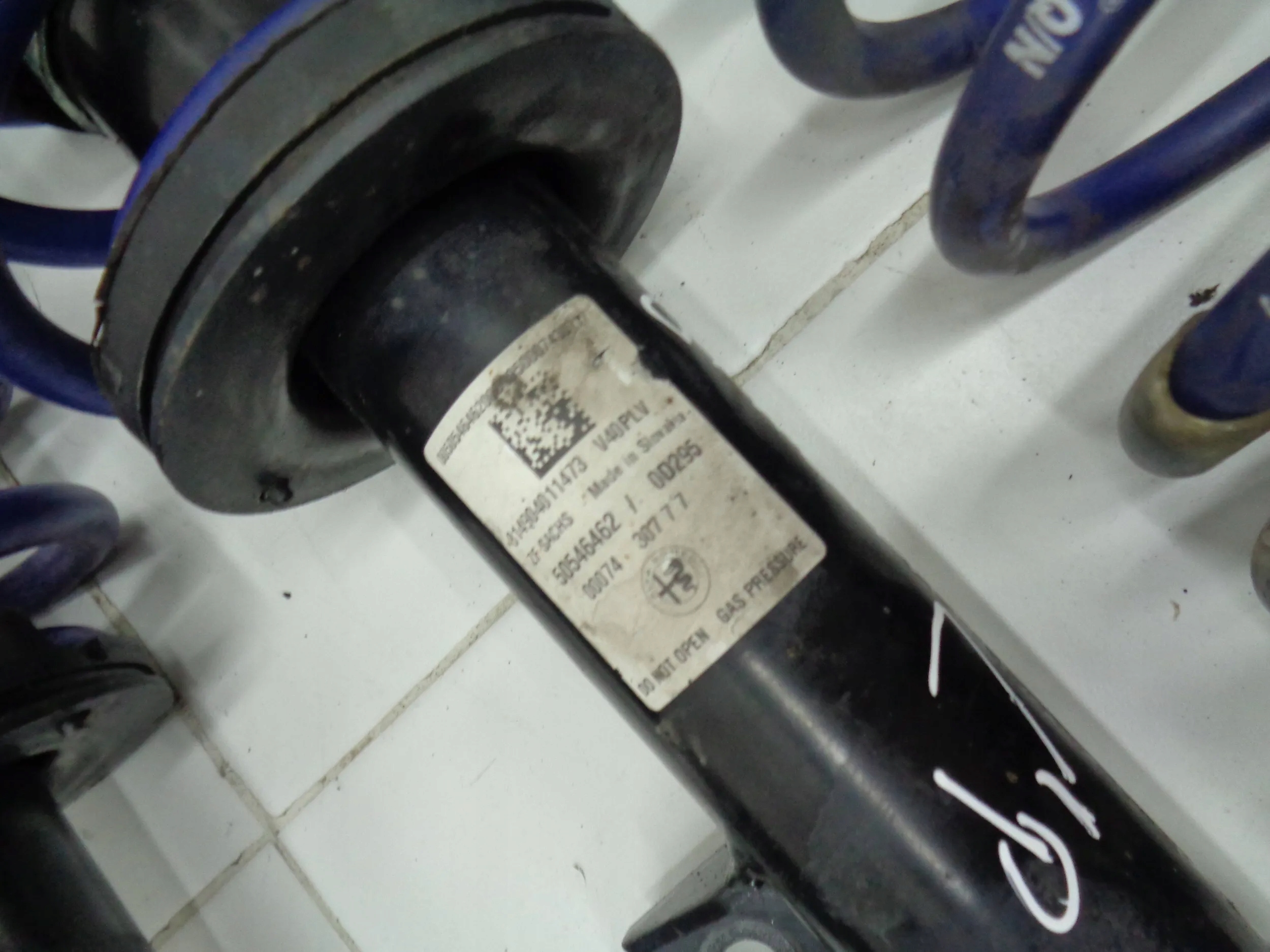 Alfa GIULIA Q4 пружины HR Амортизаторы