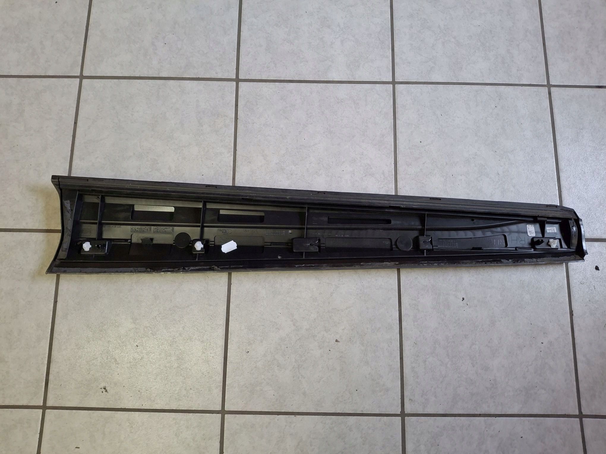 moulding for door right front CUPRA FORMENTOR 2020R->