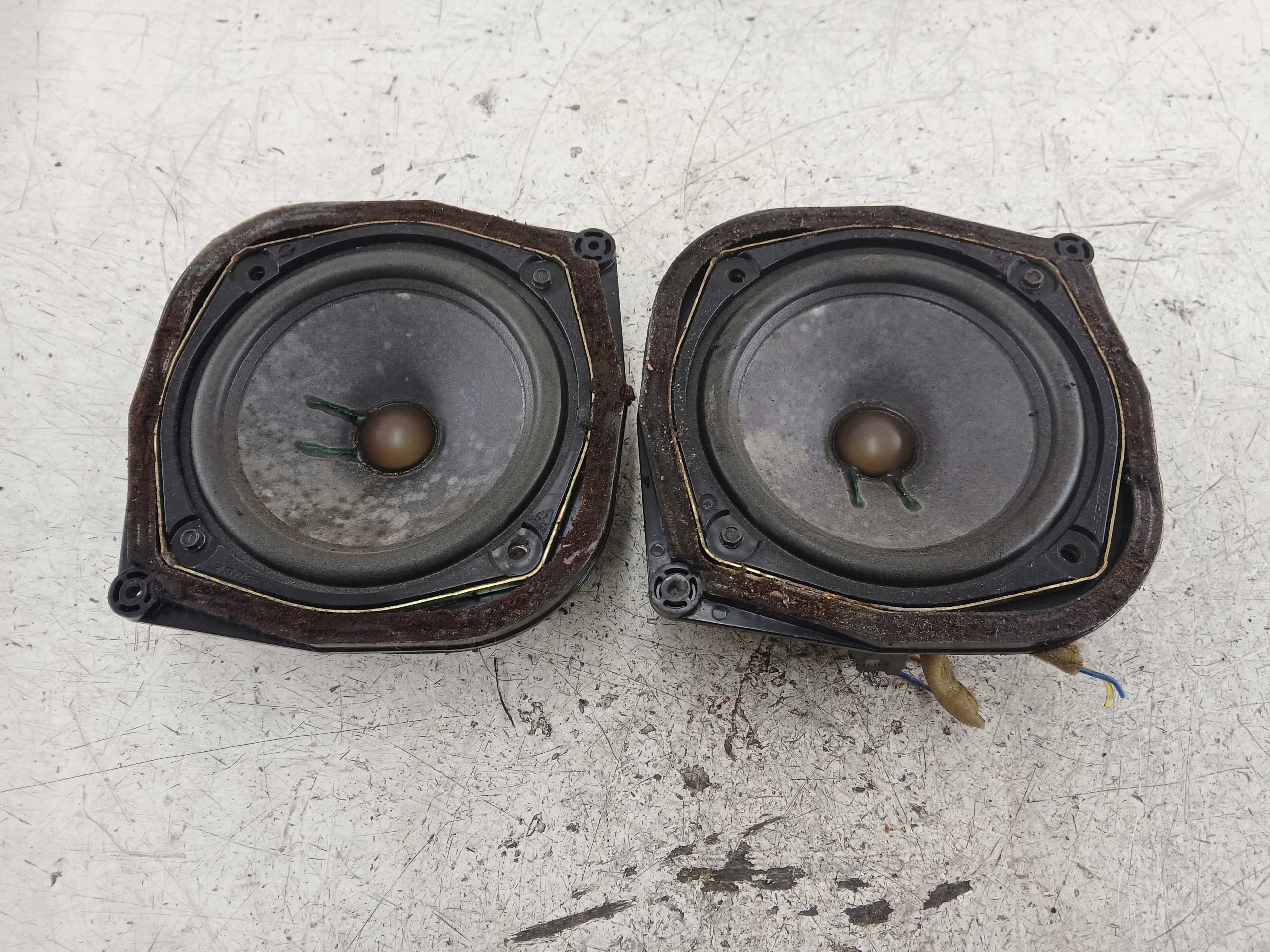 MAZDA 6 GG speakers door BOSE front GM1B6696X
