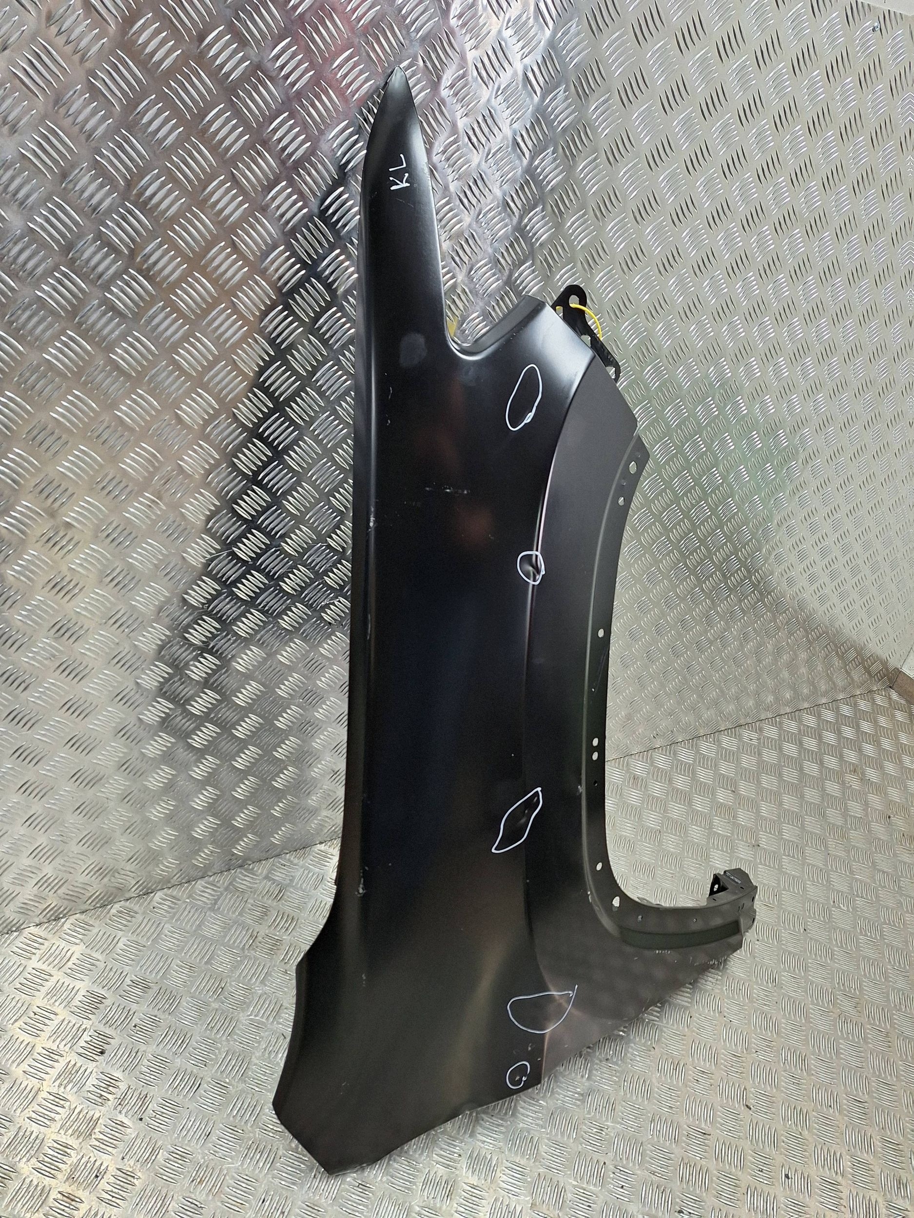 parafango destra JEEP CHEROKEE KL 19-23 68640470AA originale