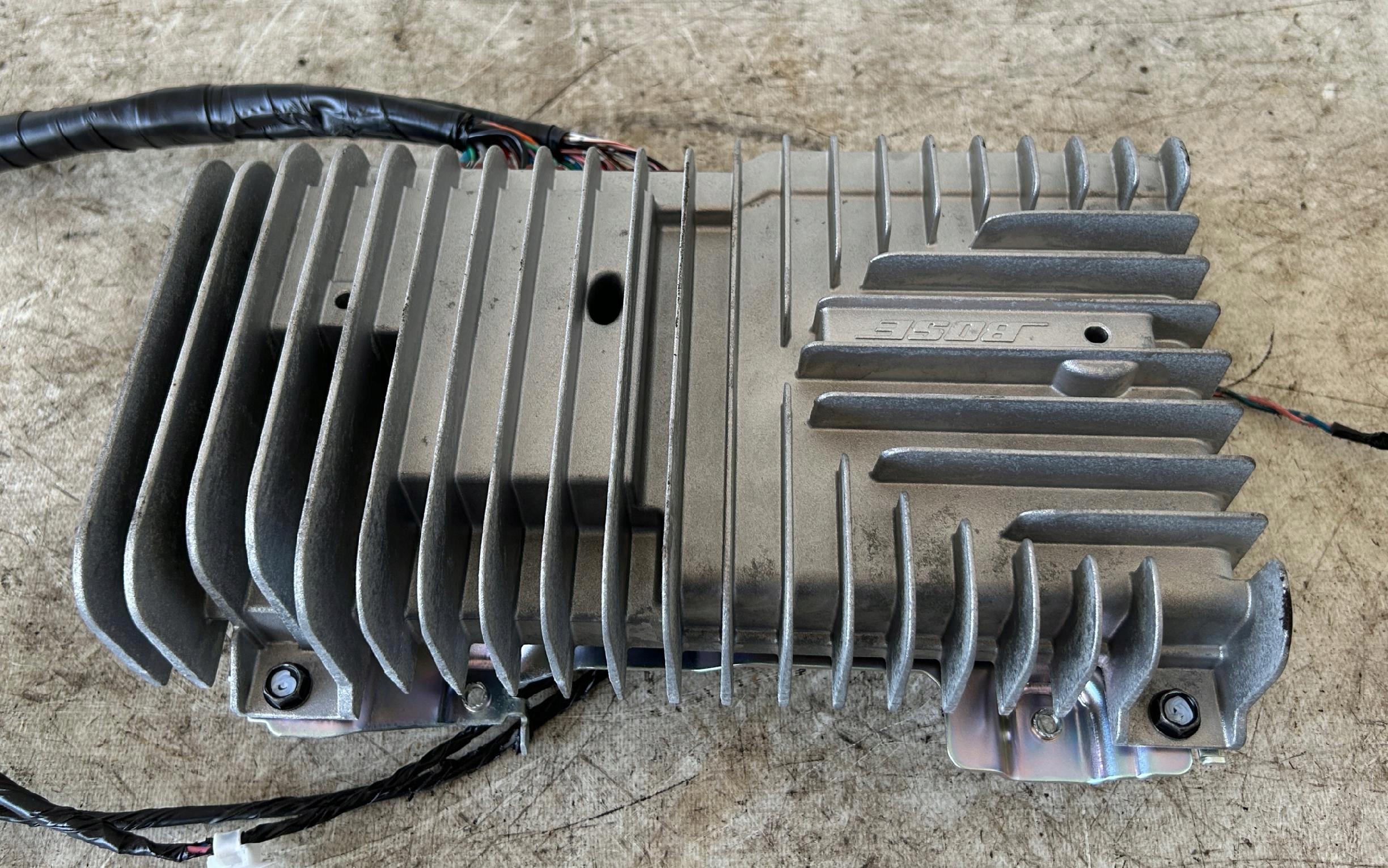 amplifier BOSE NISSAN MAXIMA A35 09- 28060-9N10A